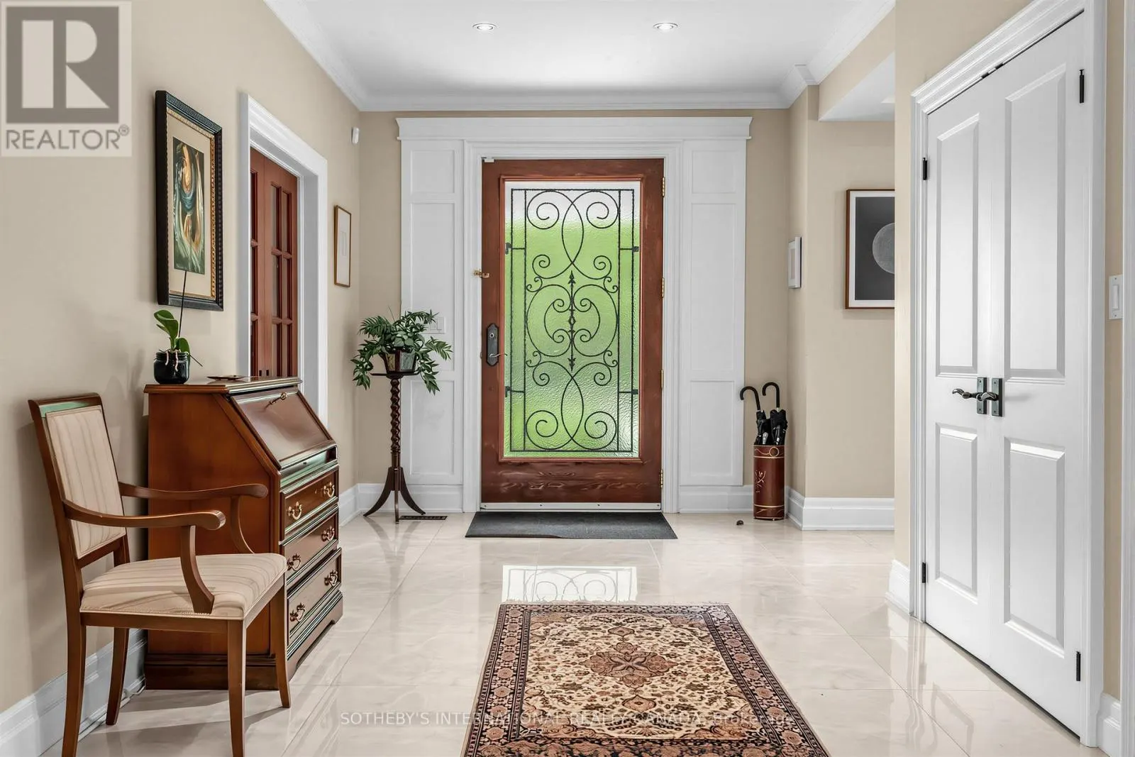 407 CAIRNCROFT ROAD