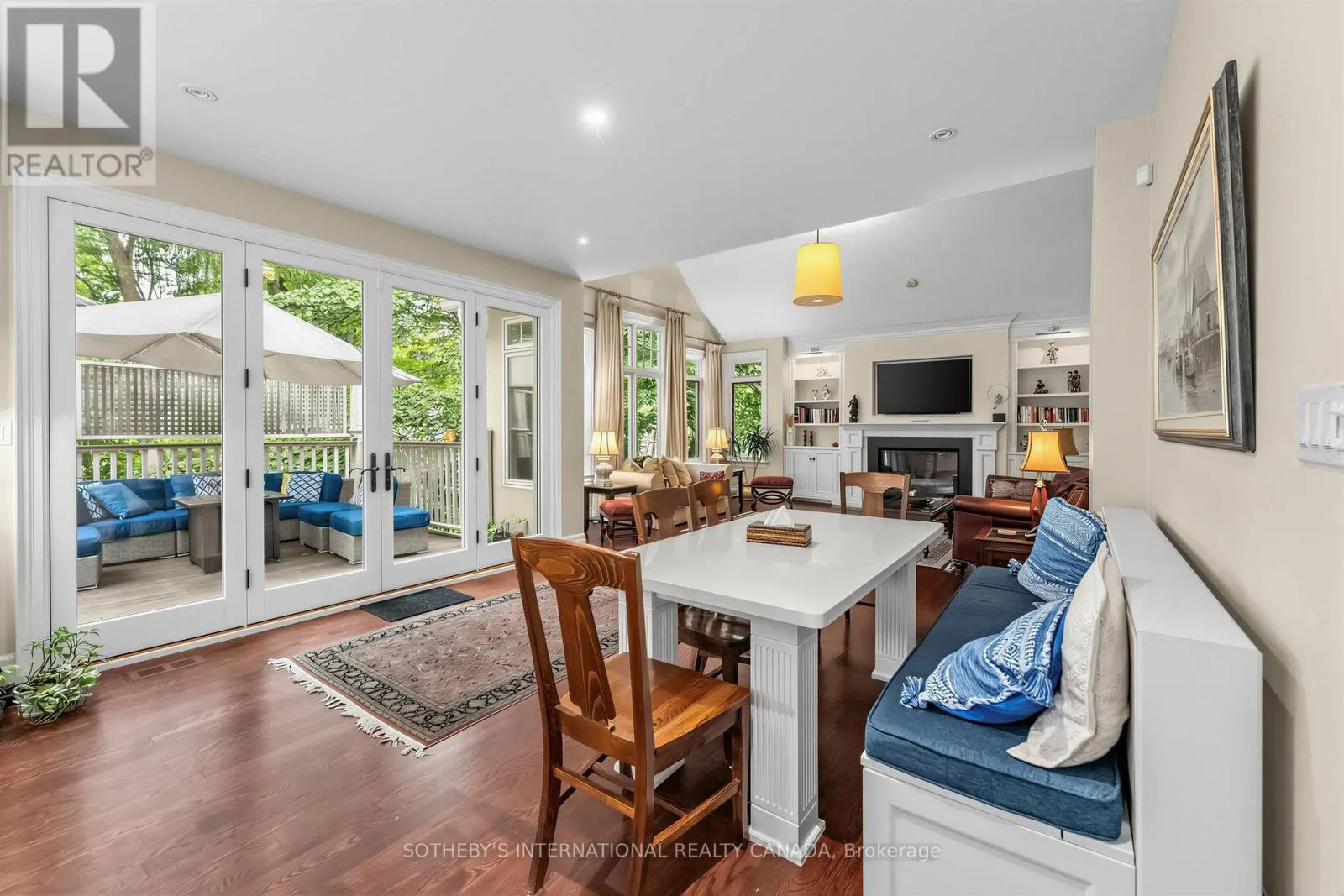 407 CAIRNCROFT ROAD