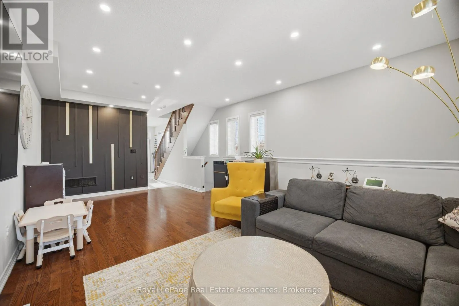 1451 GRANROCK CRESCENT