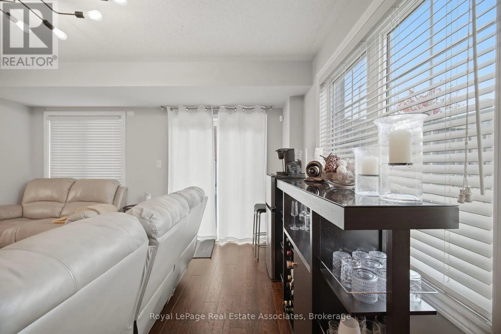 1451 GRANROCK CRESCENT