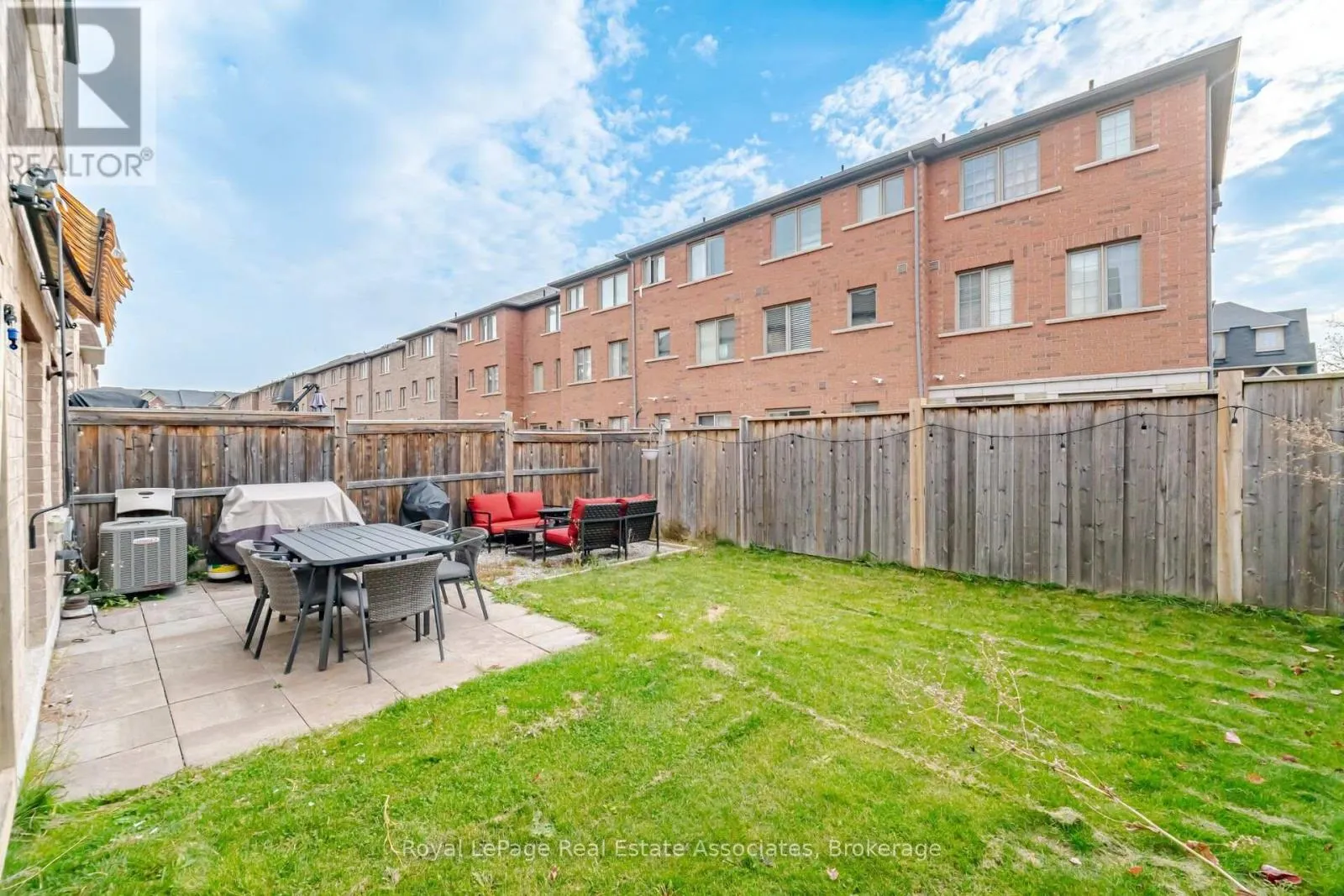 1451 GRANROCK CRESCENT