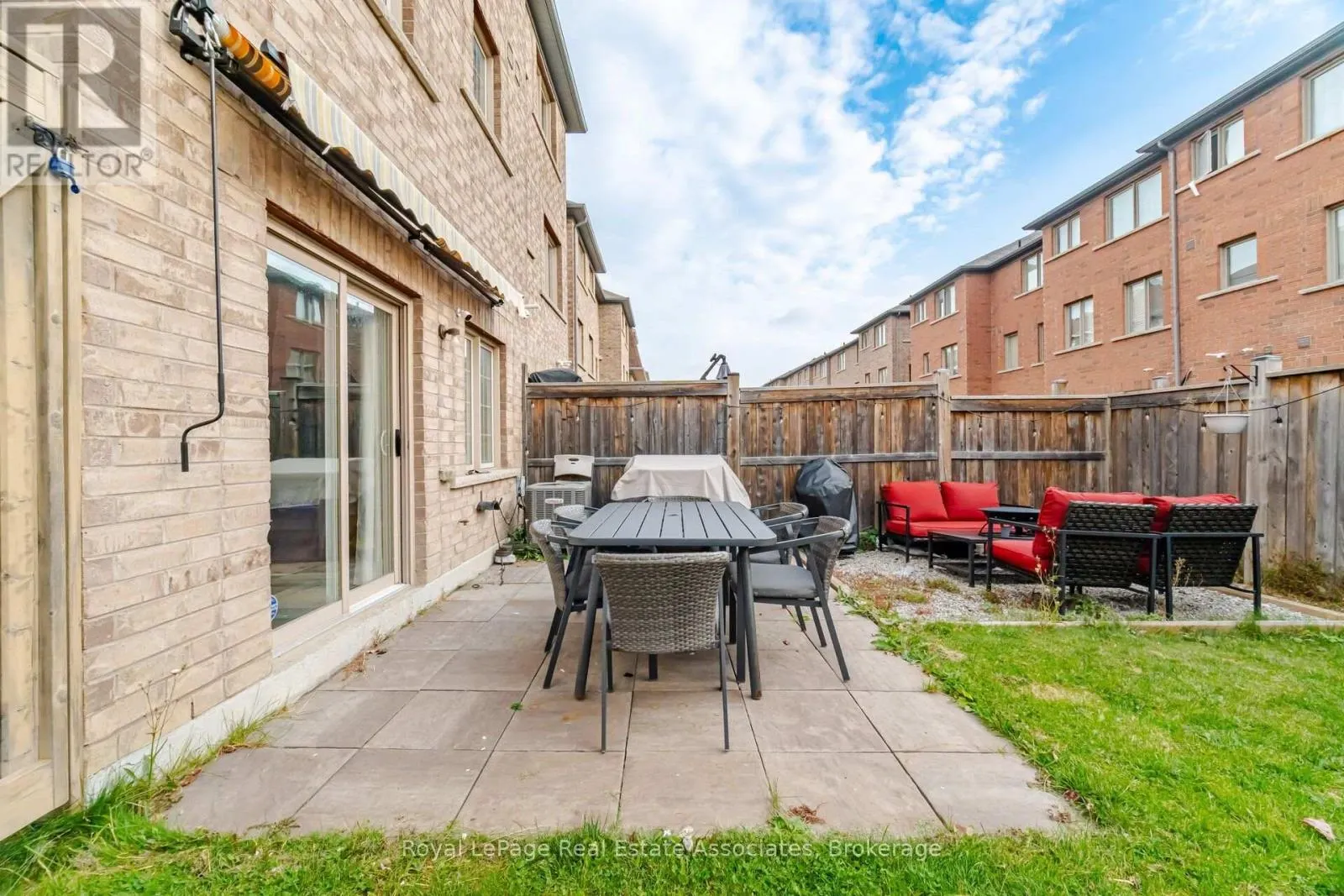 1451 GRANROCK CRESCENT
