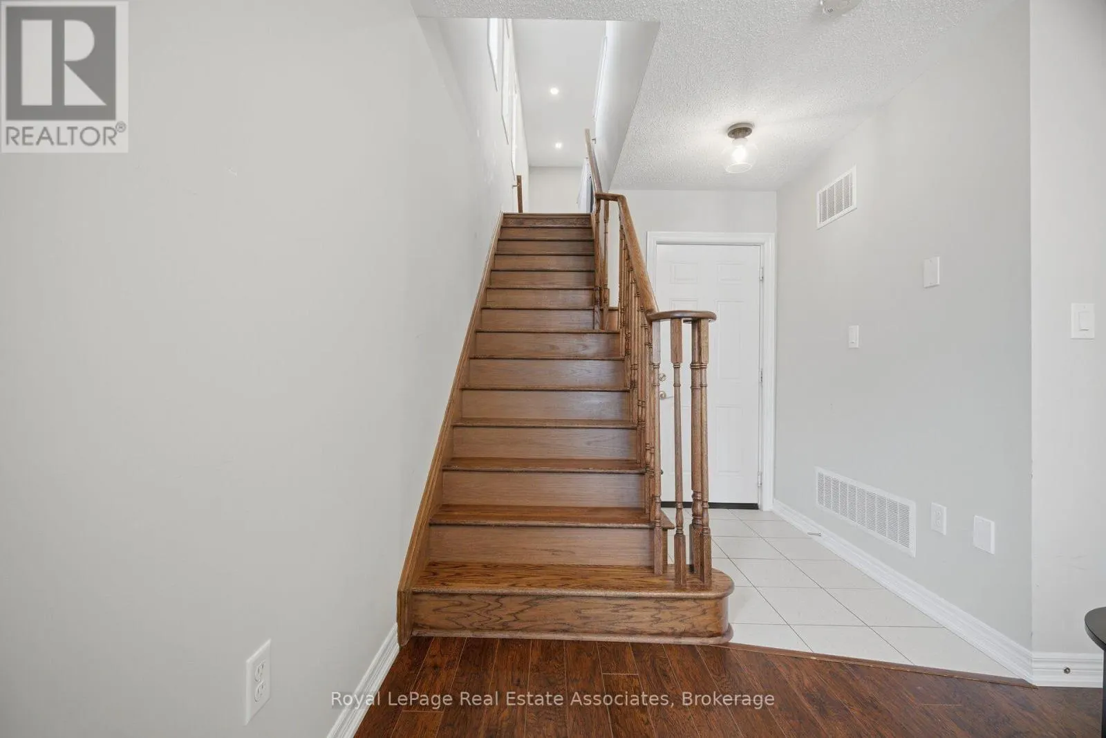 1451 GRANROCK CRESCENT