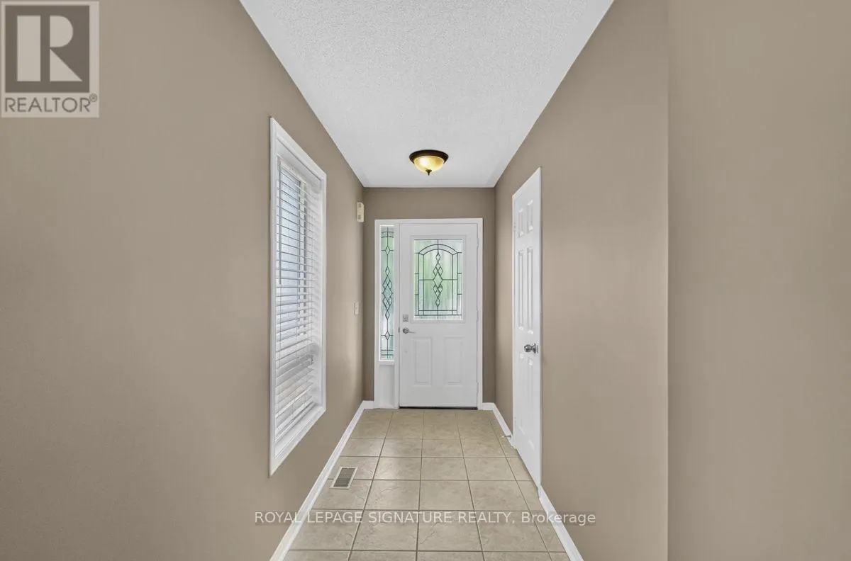 19 MOSSGROVE CRESCENT