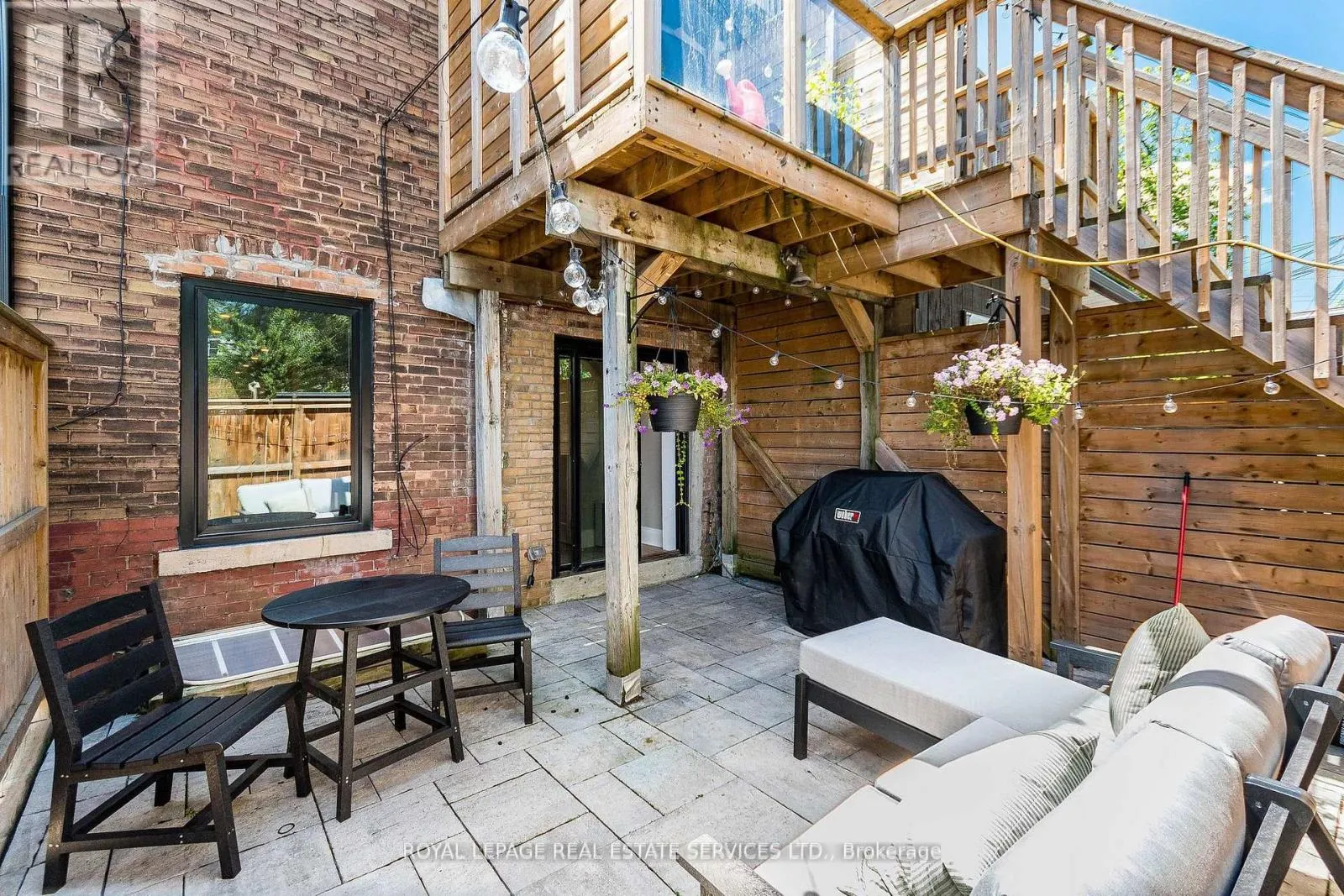 238 GARDEN AVENUE