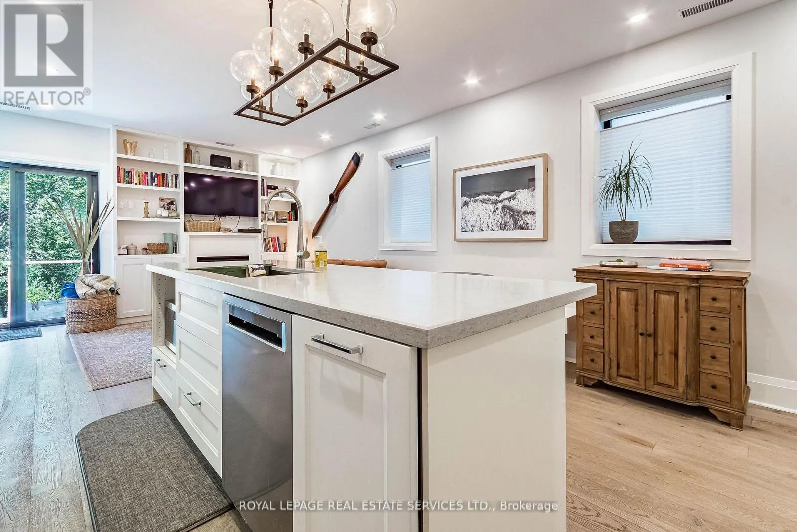 238 GARDEN AVENUE