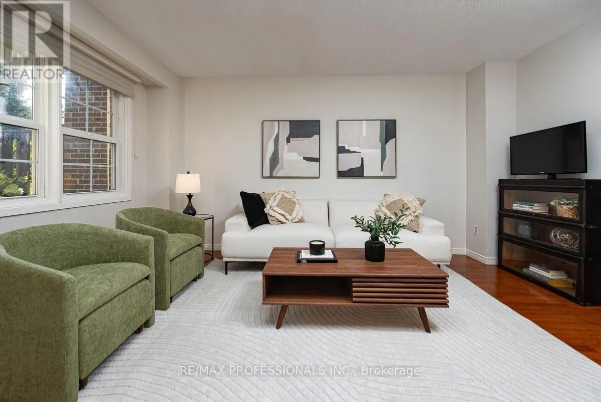 176 - 1951 RATHBURN ROAD E