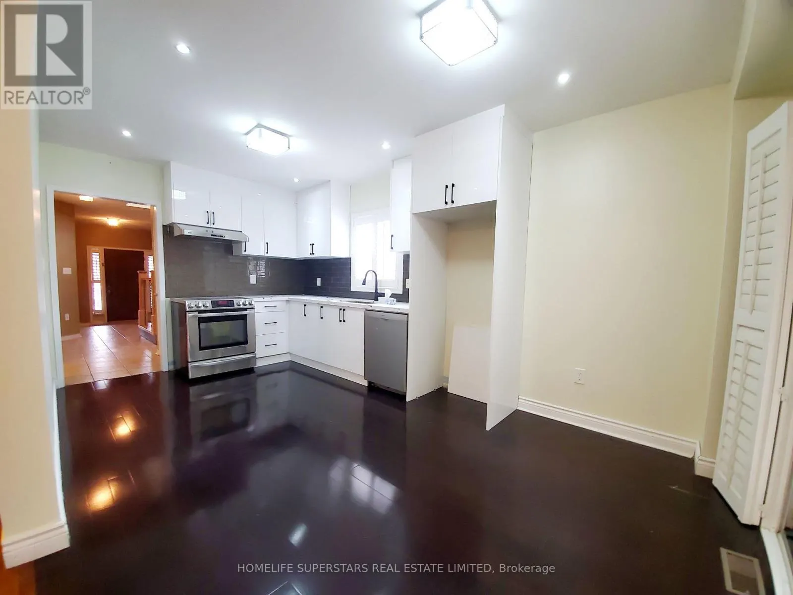 6096 WINDFLEET CRESCENT