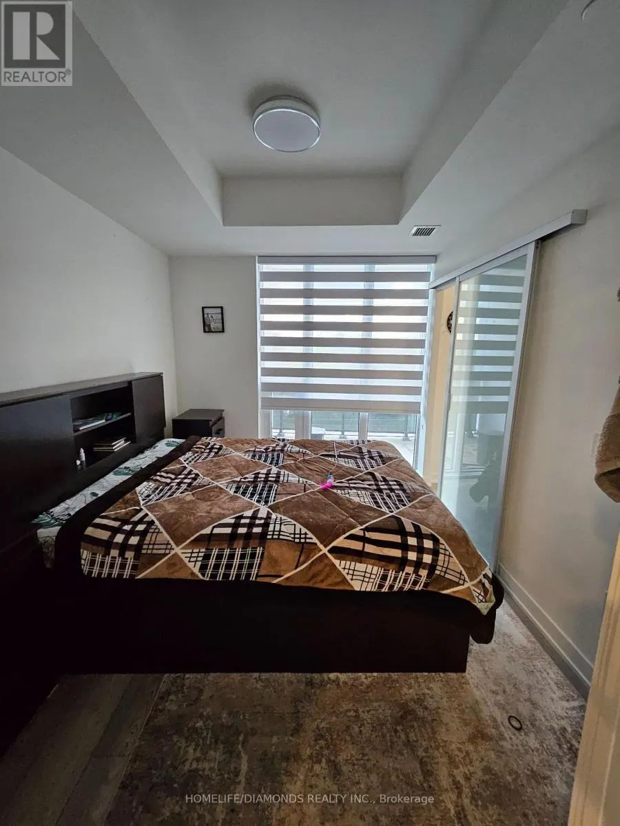 515 - 1 FAIRVIEW ROAD E