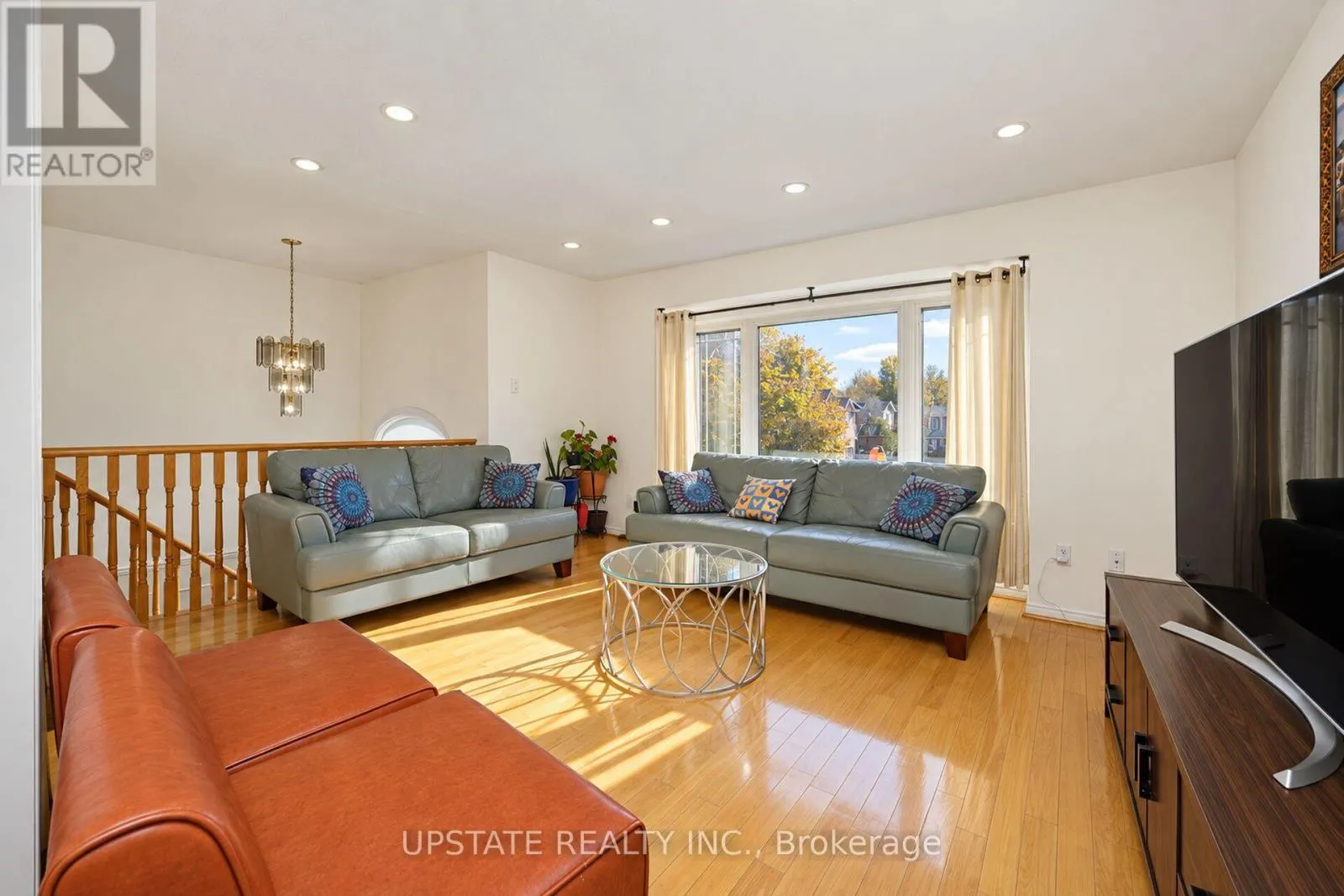 28 BRAEMORE ROAD