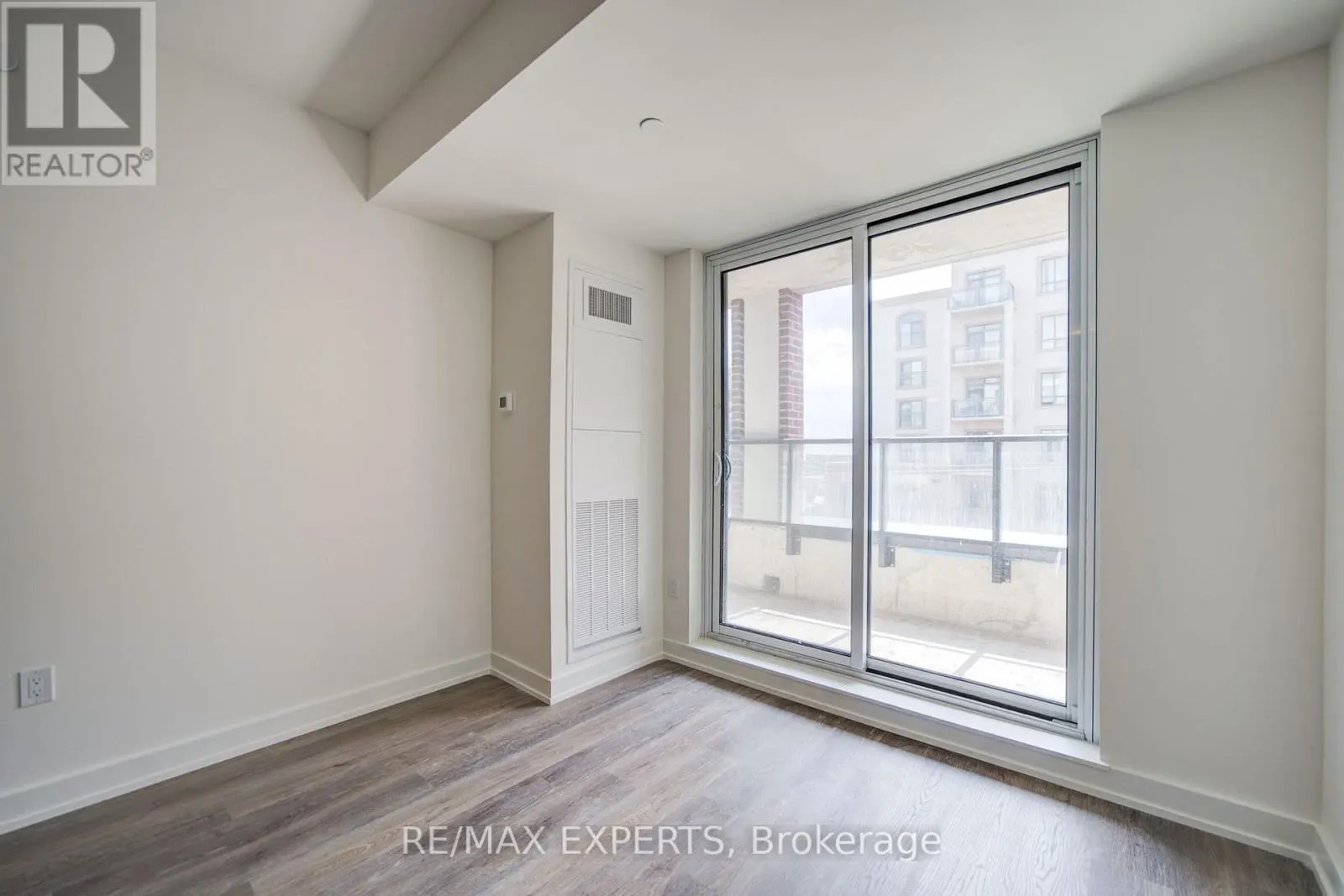 311 - 2475 OLD BRONTE ROAD