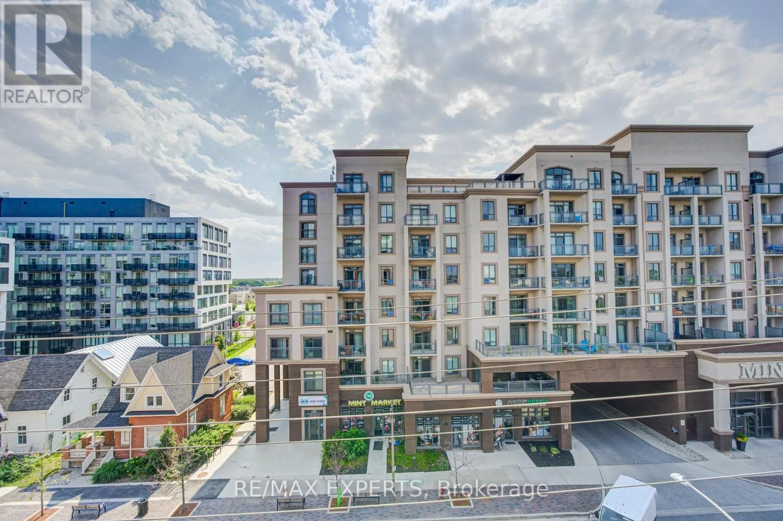 311 - 2475 OLD BRONTE ROAD
