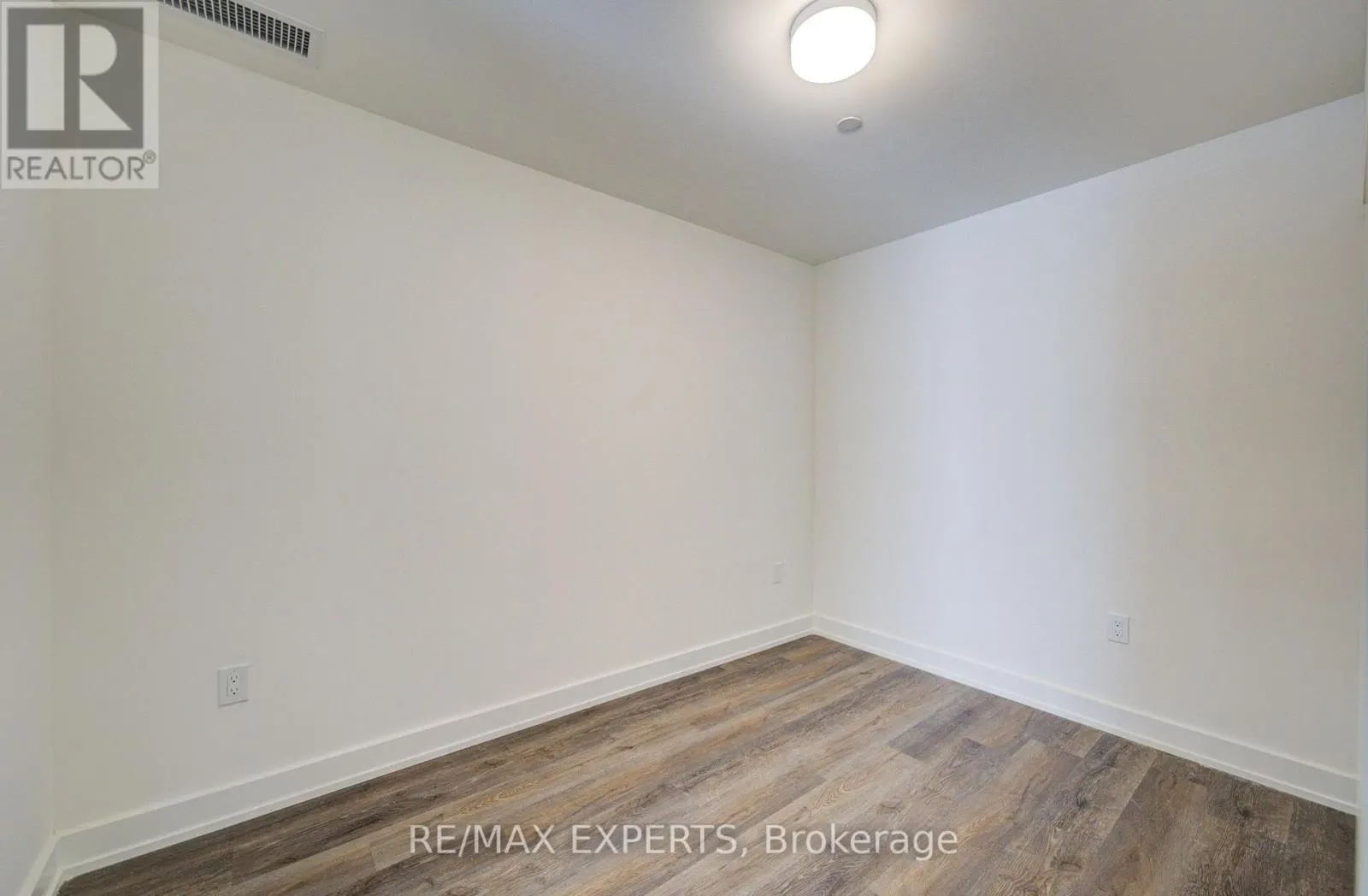 311 - 2475 OLD BRONTE ROAD