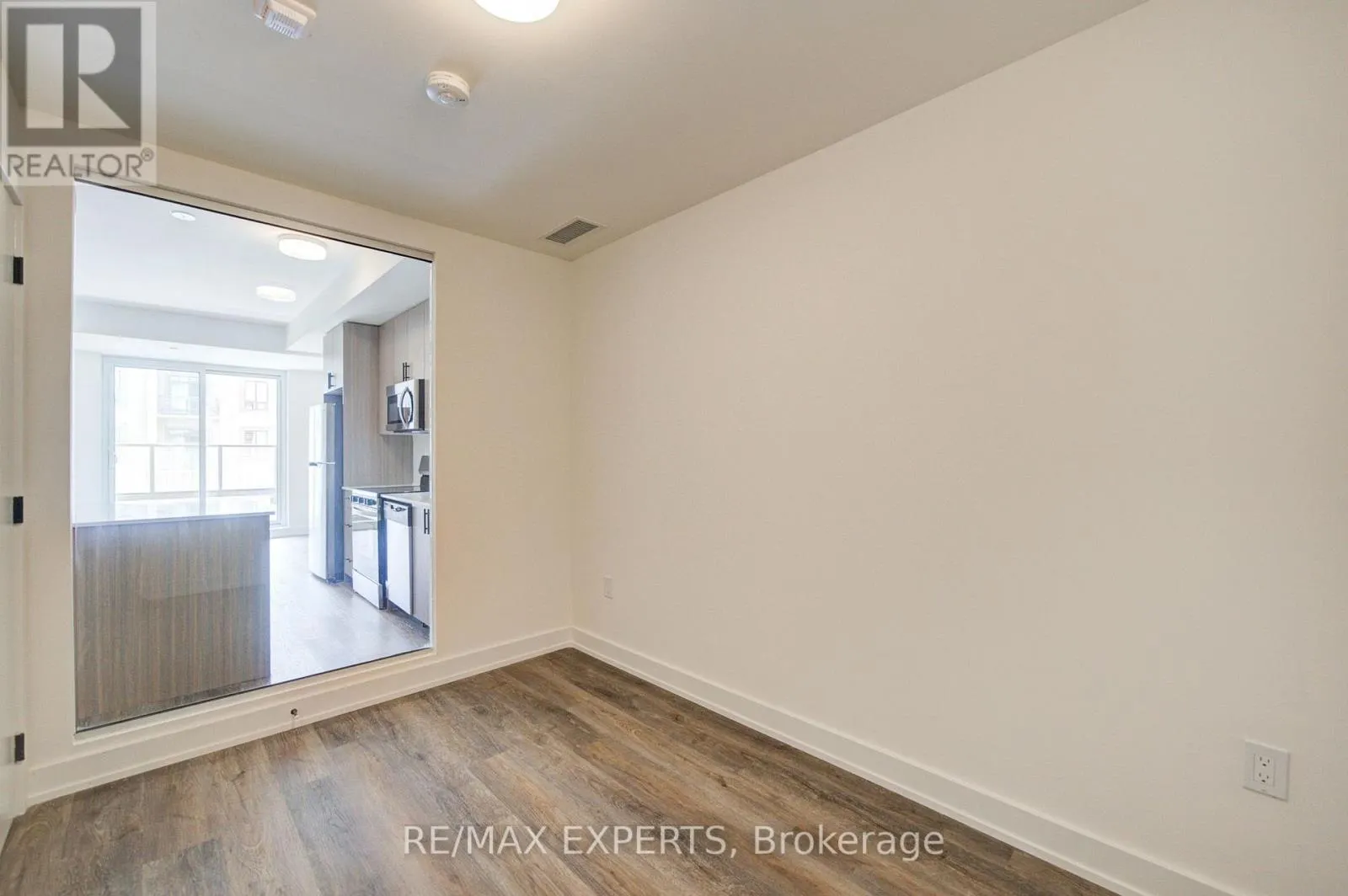 311 - 2475 OLD BRONTE ROAD