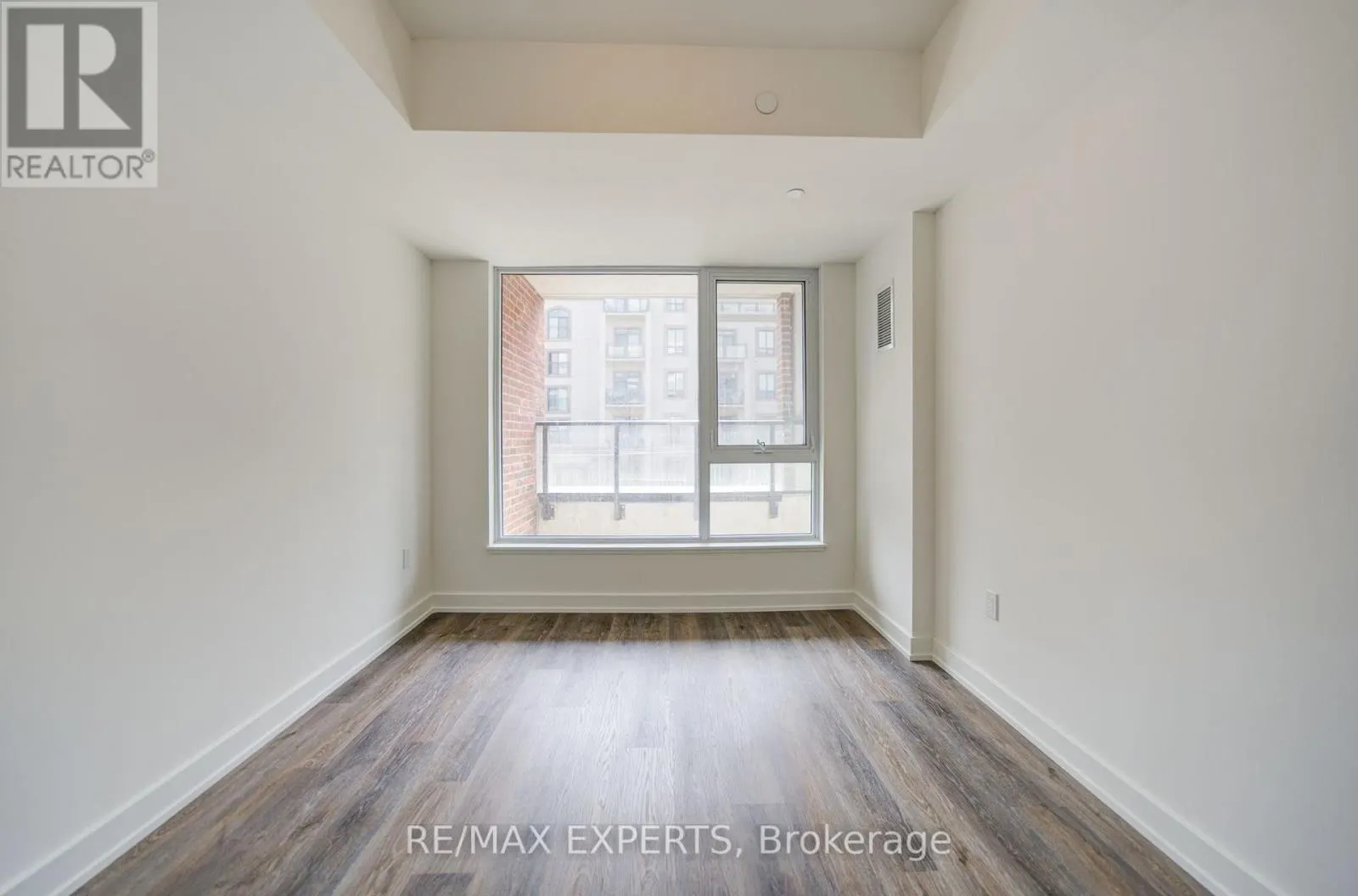 311 - 2475 OLD BRONTE ROAD