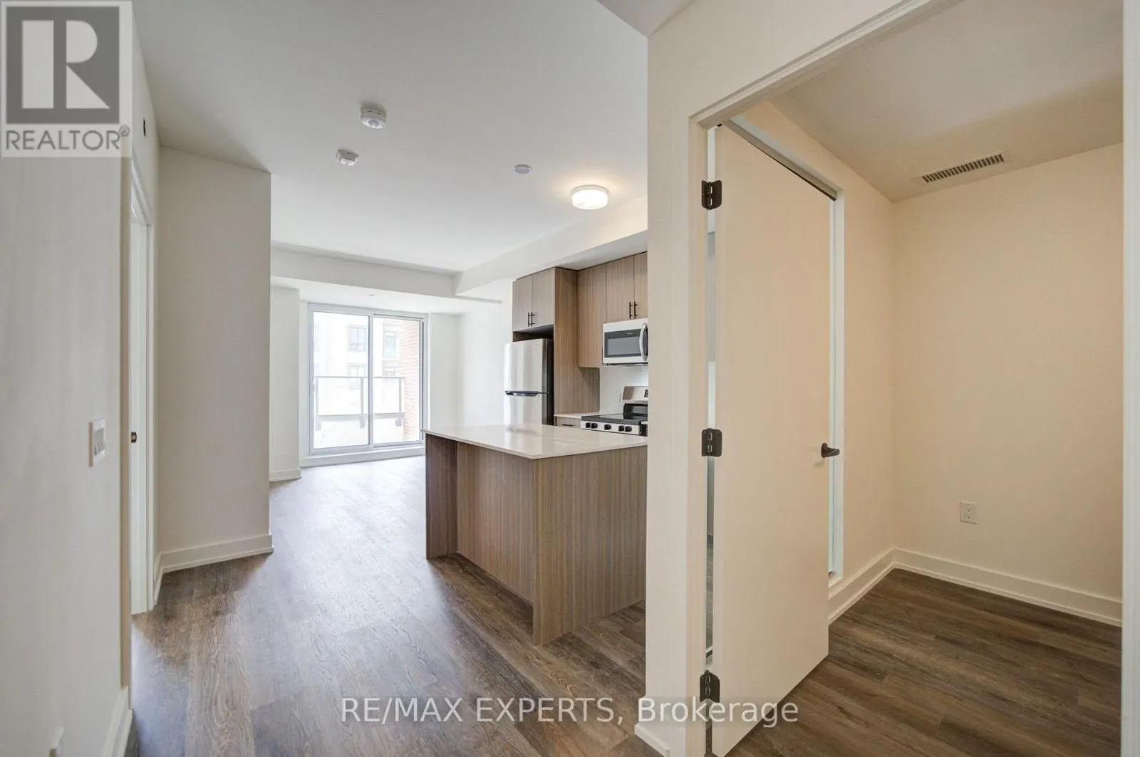 311 - 2475 OLD BRONTE ROAD