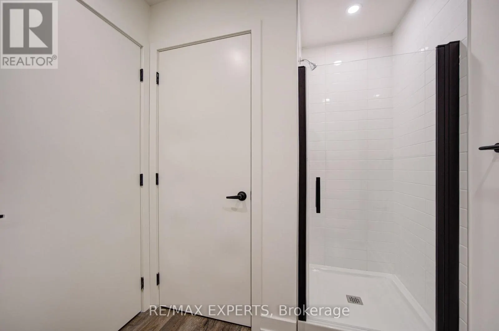 311 - 2475 OLD BRONTE ROAD