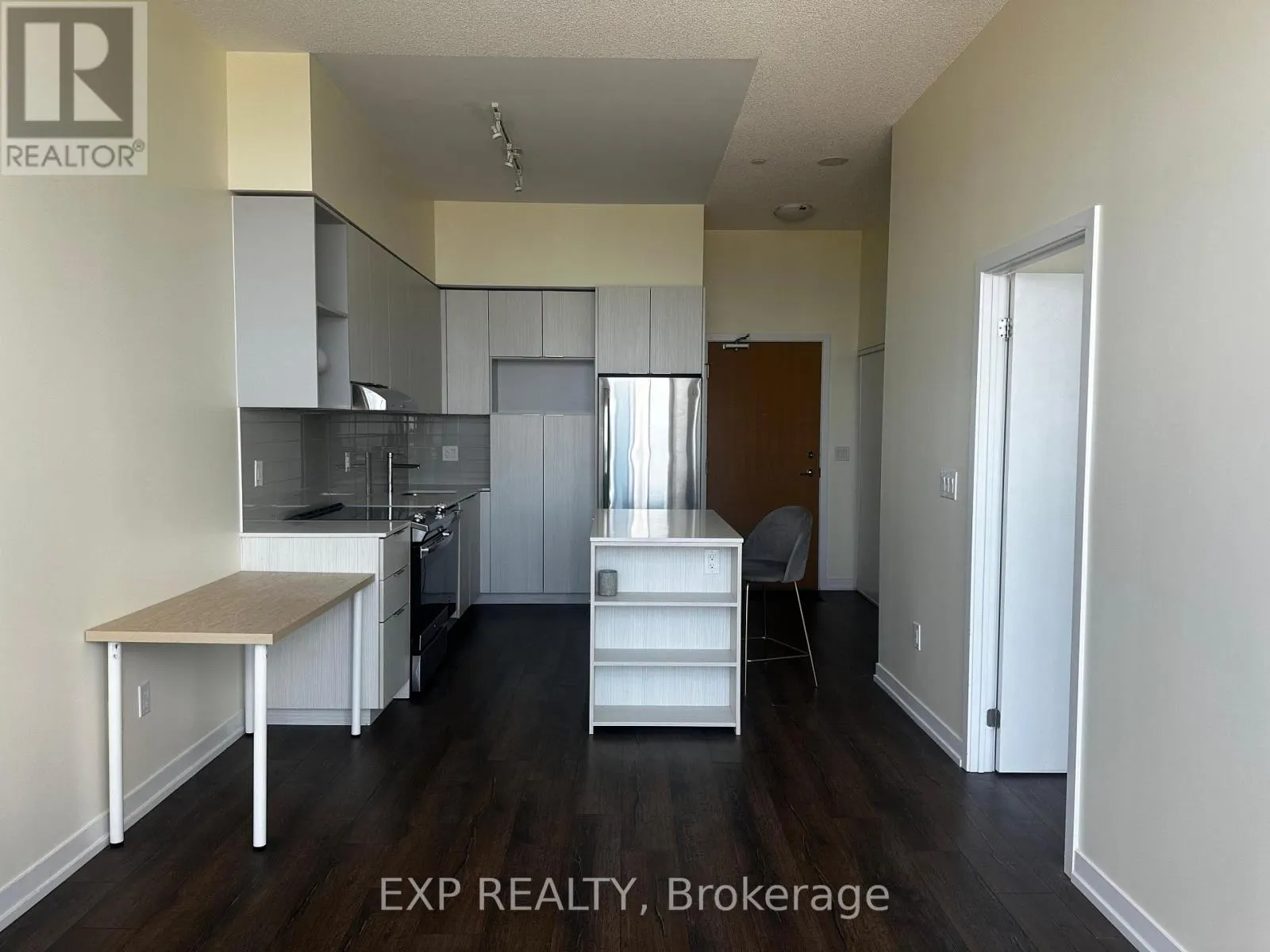 1913 - 2520 EGLINTON AVENUE W