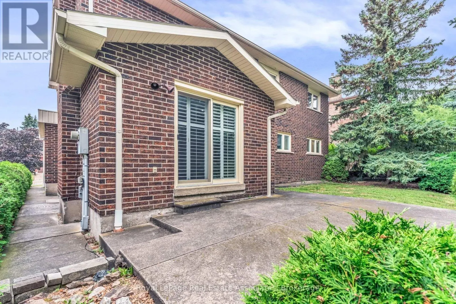 2529 CLAYMORE CRESCENT