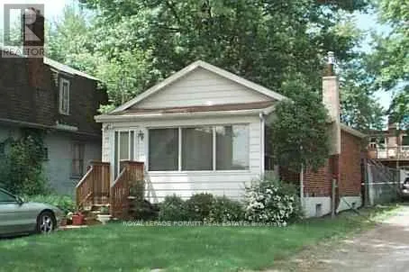 86 ASH CRESCENT