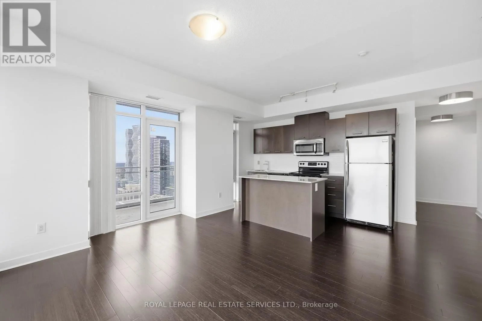 3002 - 360 SQUARE ONE DRIVE