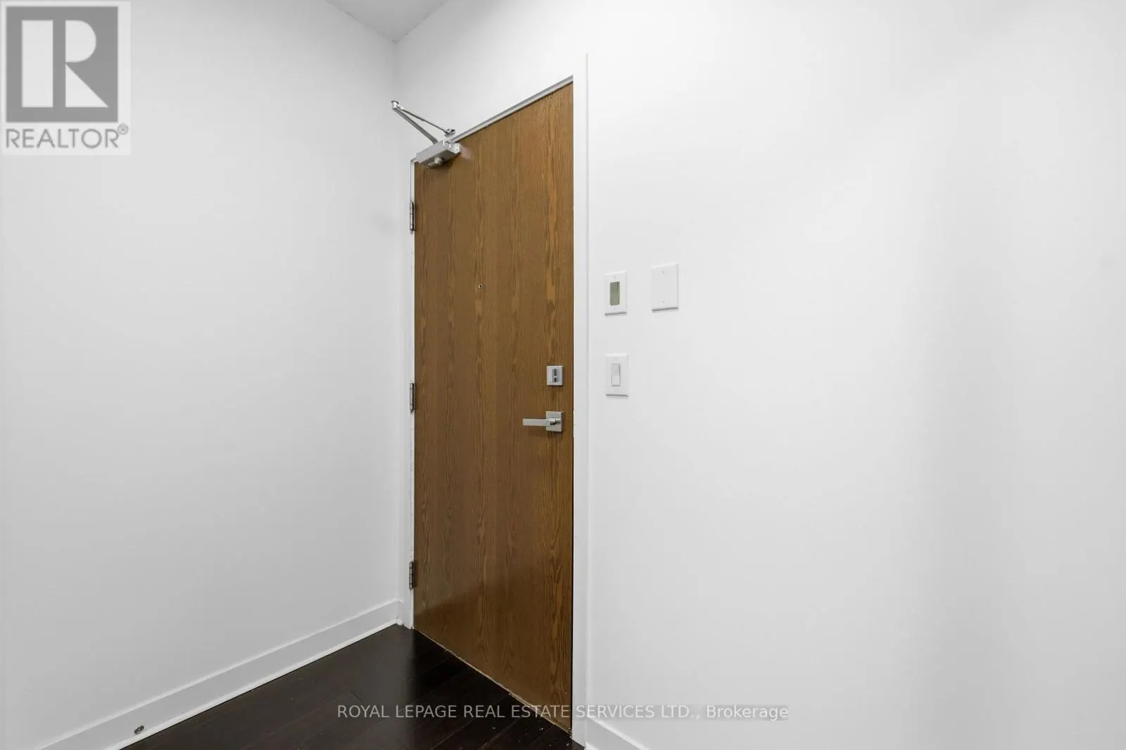 3002 - 360 SQUARE ONE DRIVE