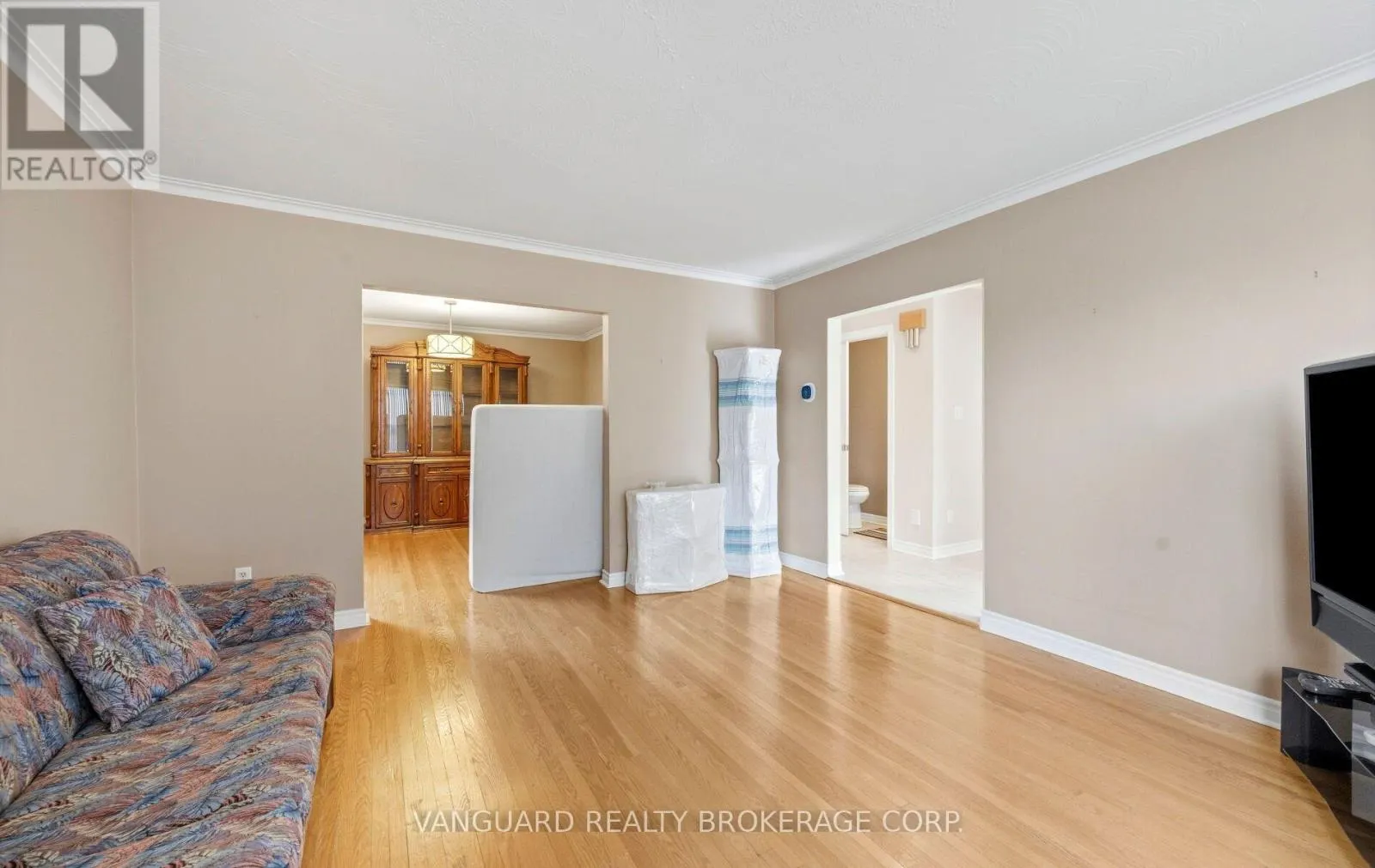 182 RUSTIC ROAD