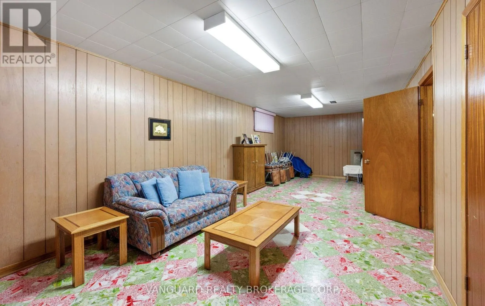 182 RUSTIC ROAD
