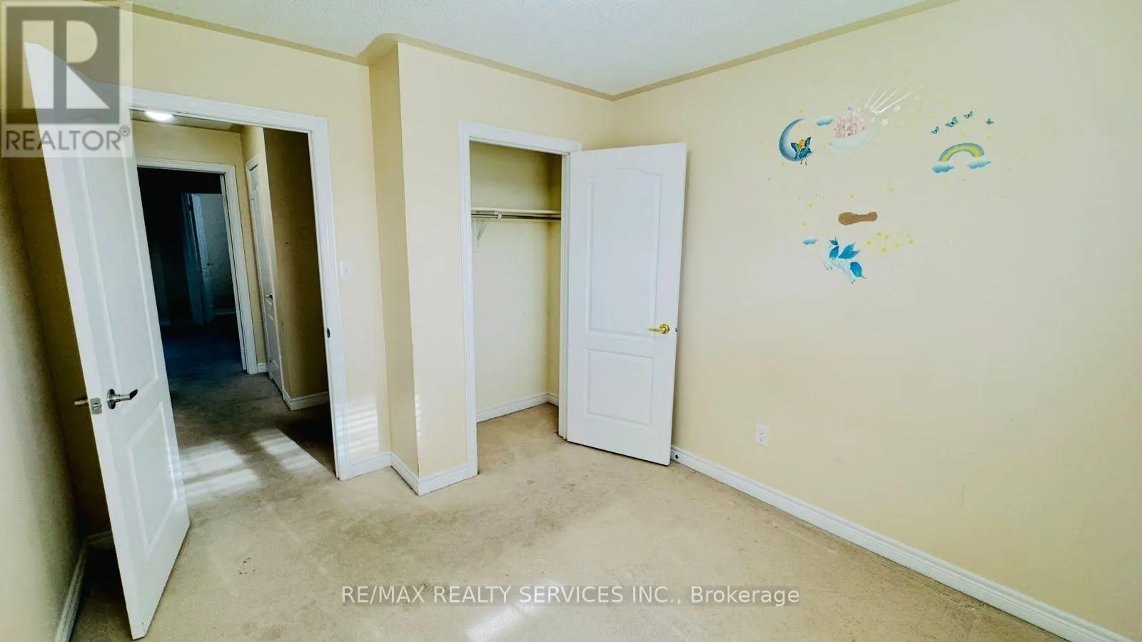 12 URBANA ROAD