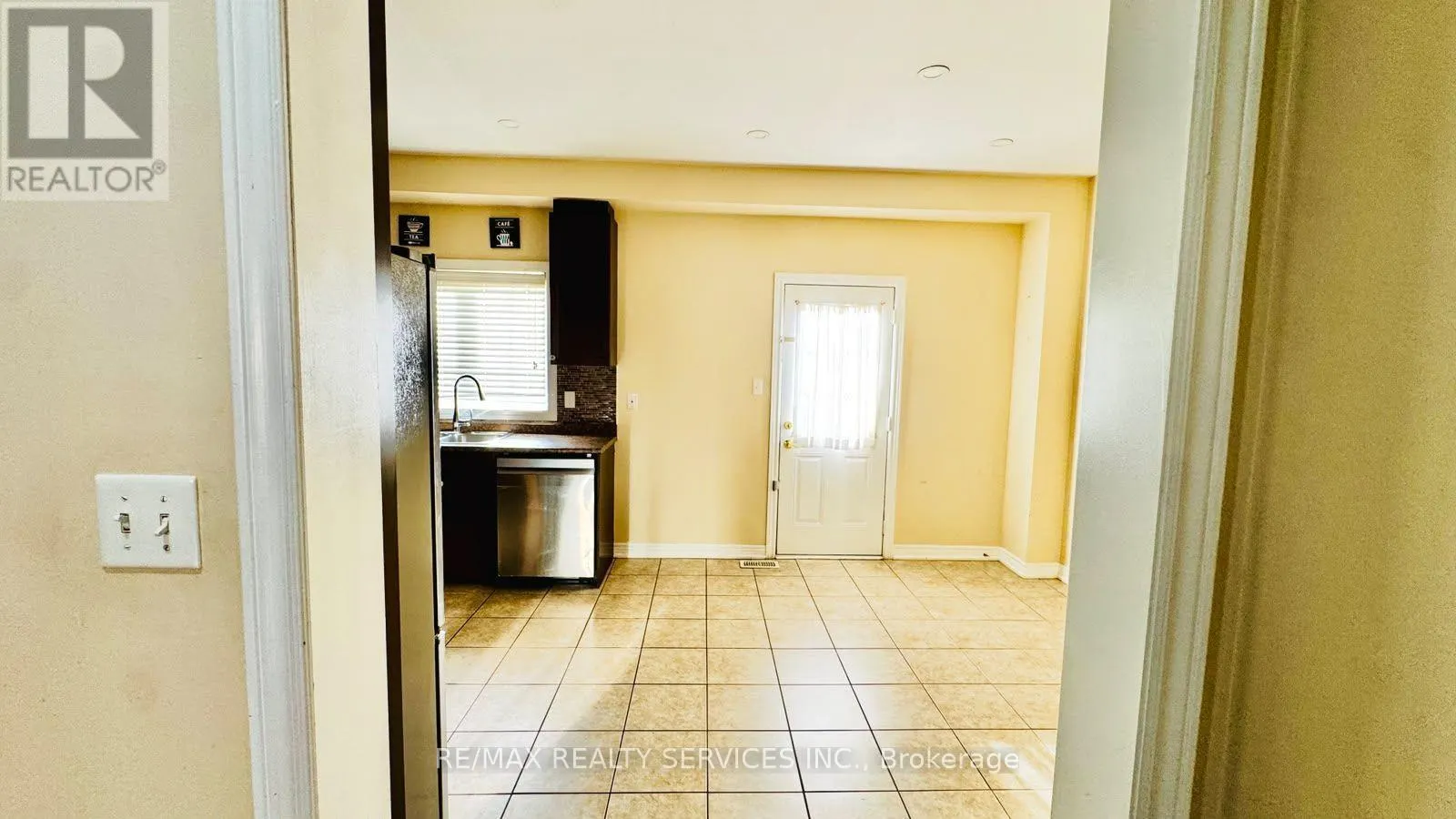 12 URBANA ROAD