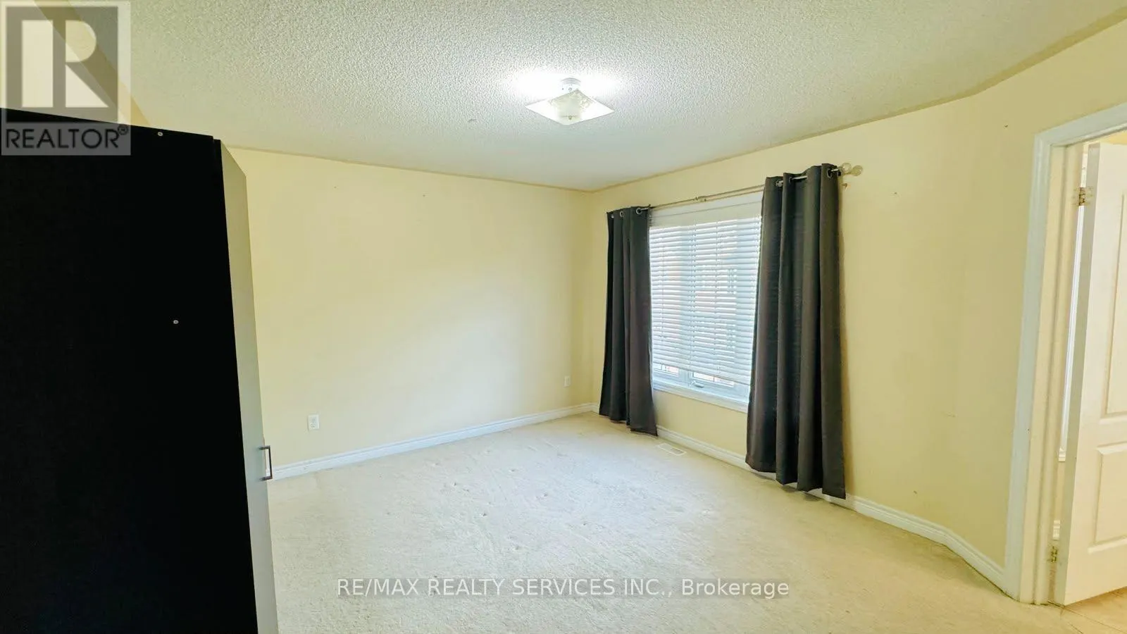 12 URBANA ROAD