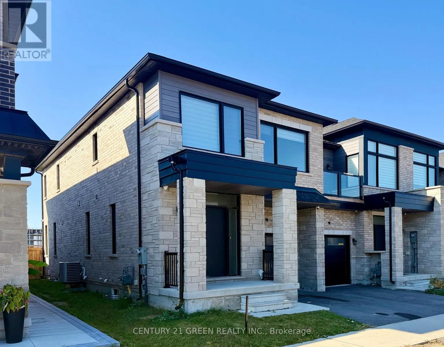 1546 ROSE WAY