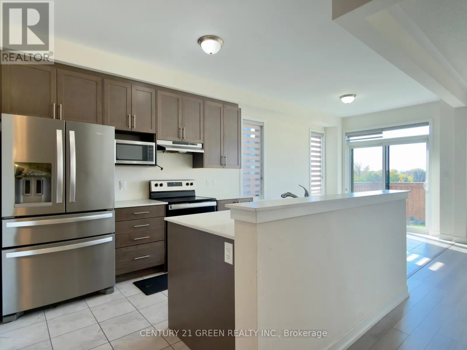 1546 ROSE WAY