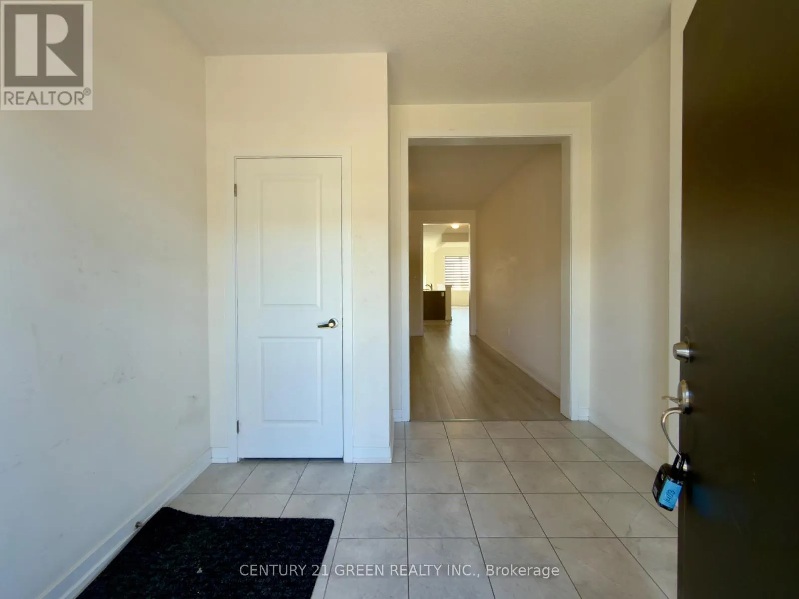 1546 ROSE WAY