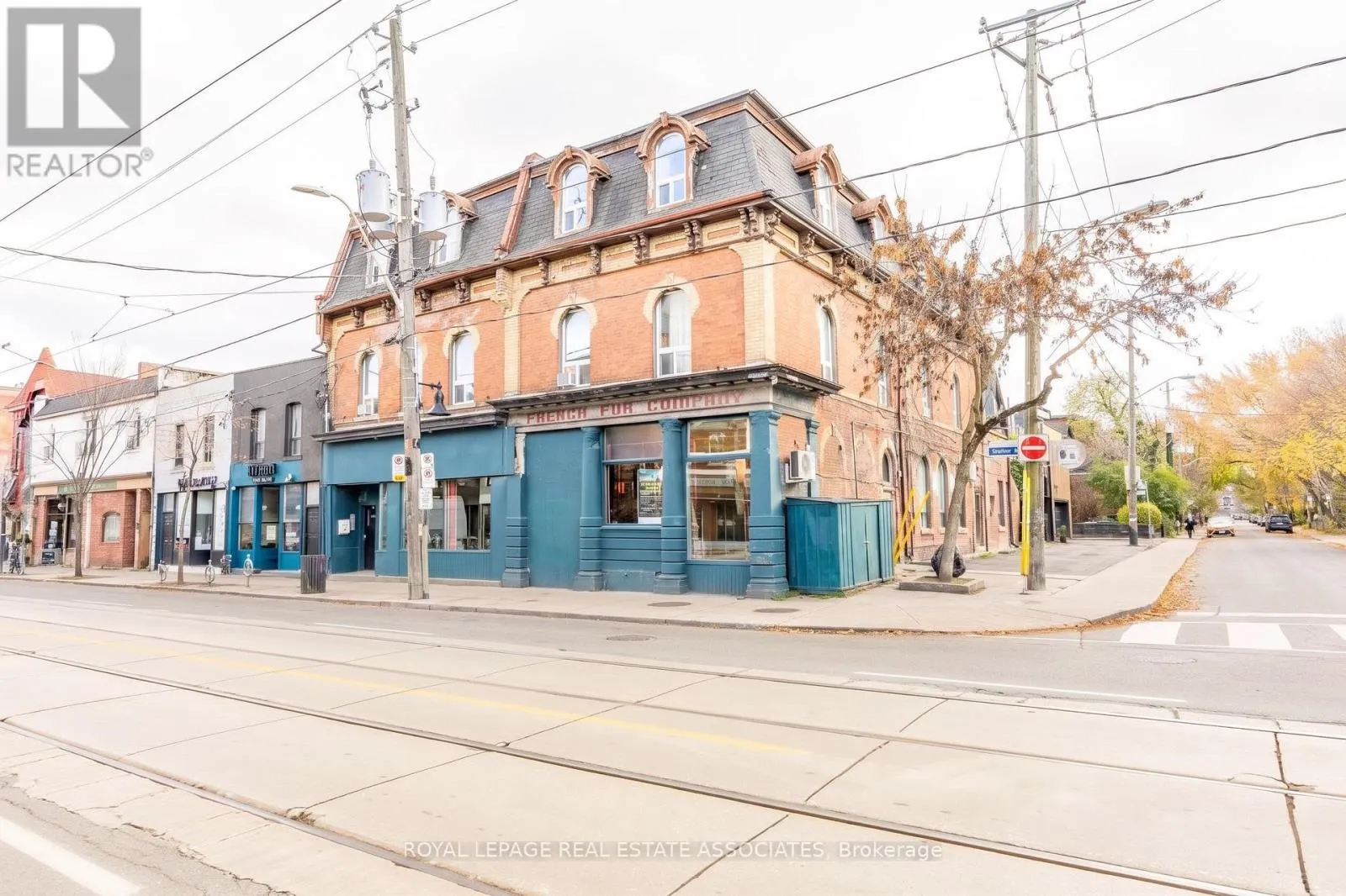 1267 QUEEN STREET W