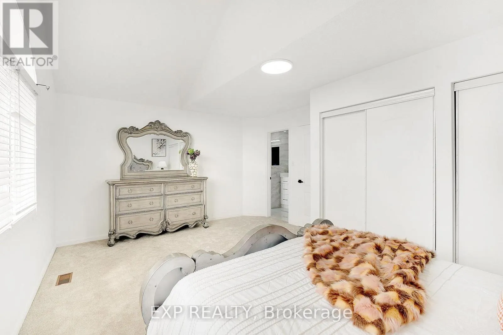 7283 BREAD FRUIT LANE