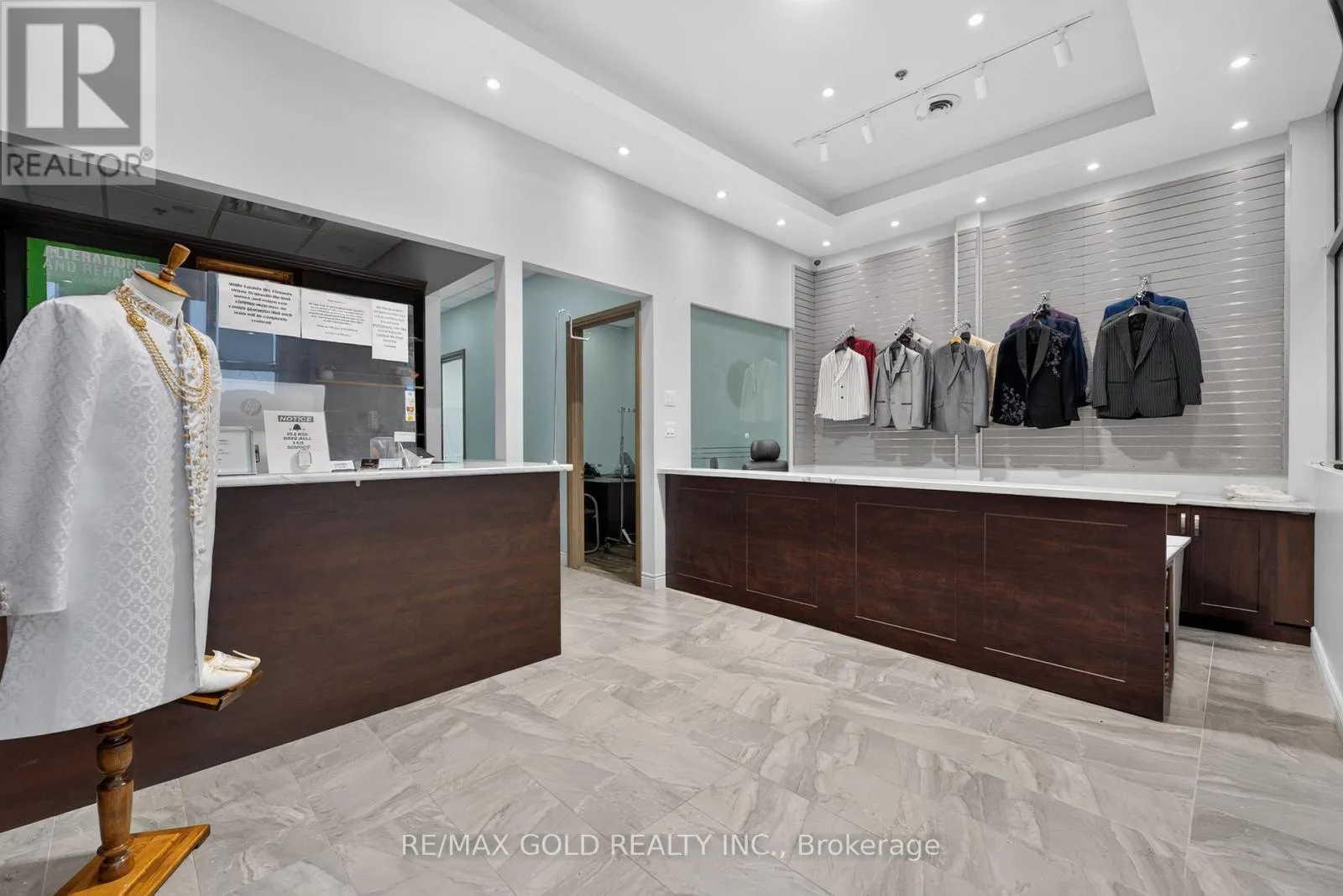 119 - 50 LACOSTE BLVD BOULEVARD