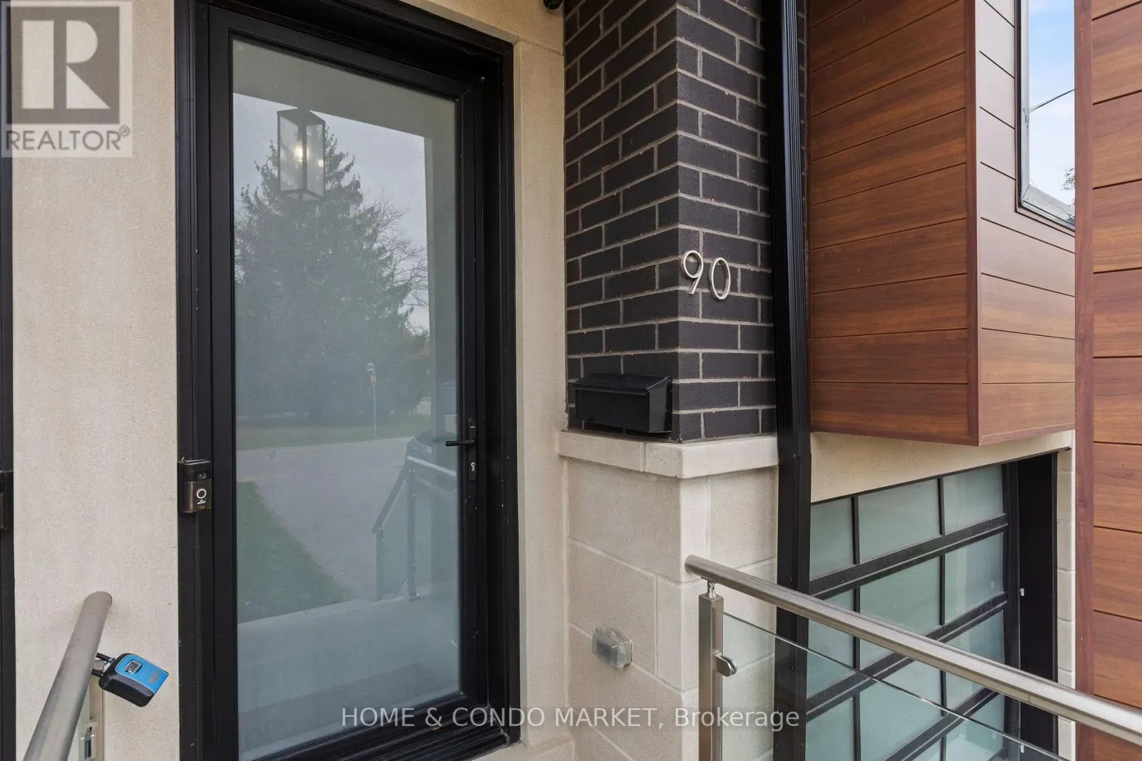 90 GORT AVENUE