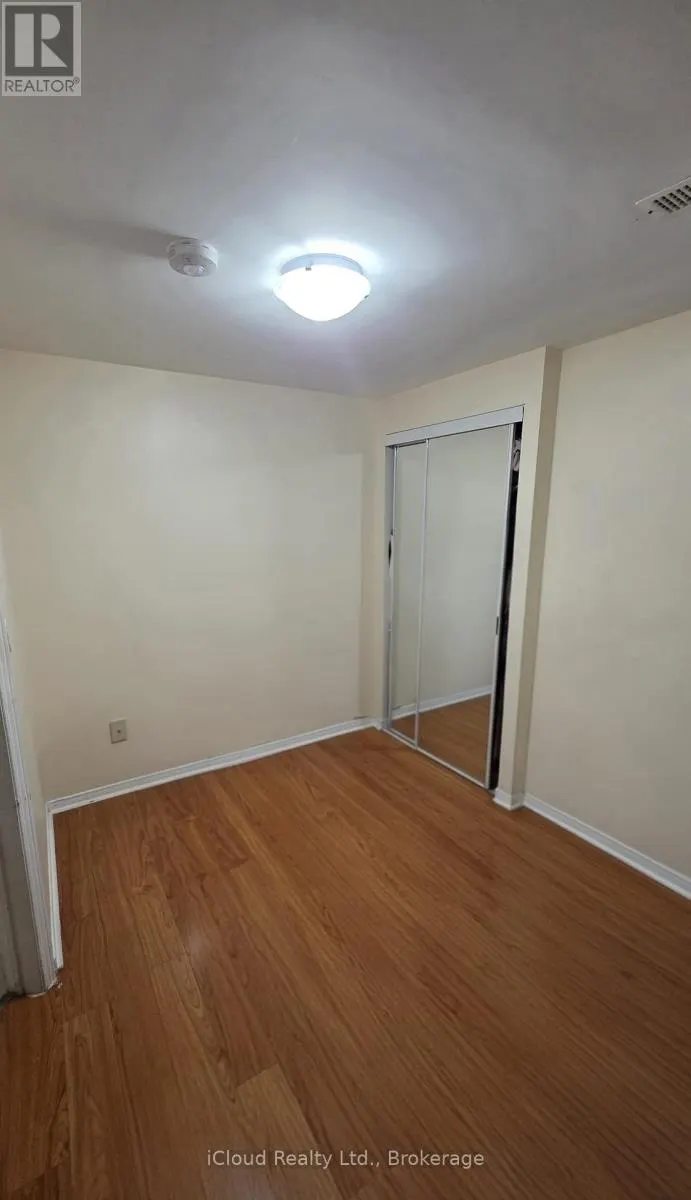 5 FLATLANDS WAY
