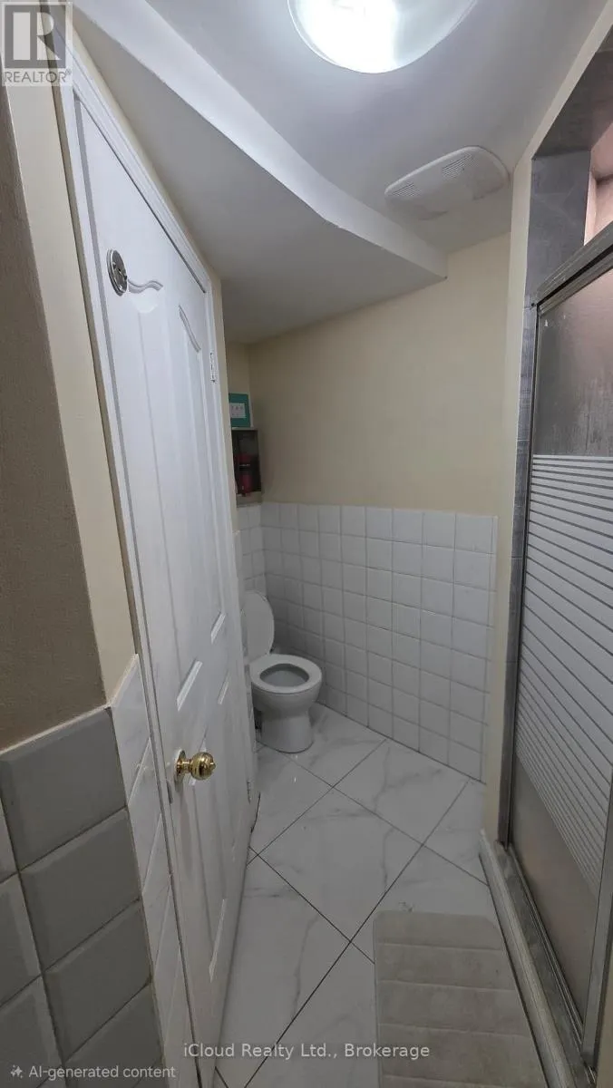 5 FLATLANDS WAY