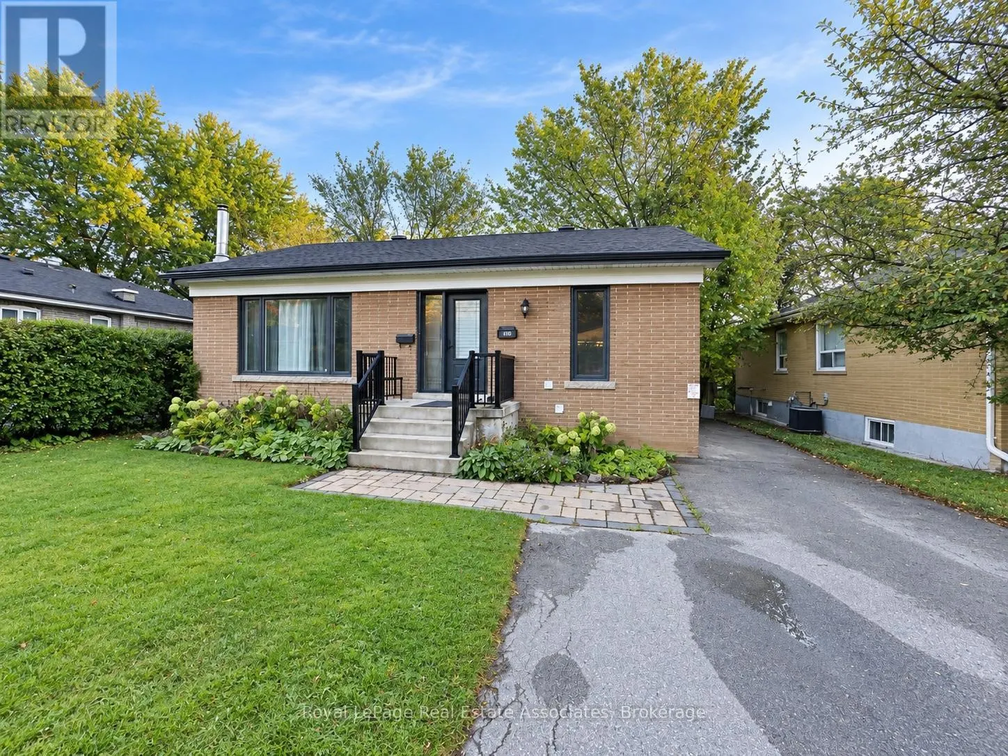 UPPER - 10 ELIZABETH STREET