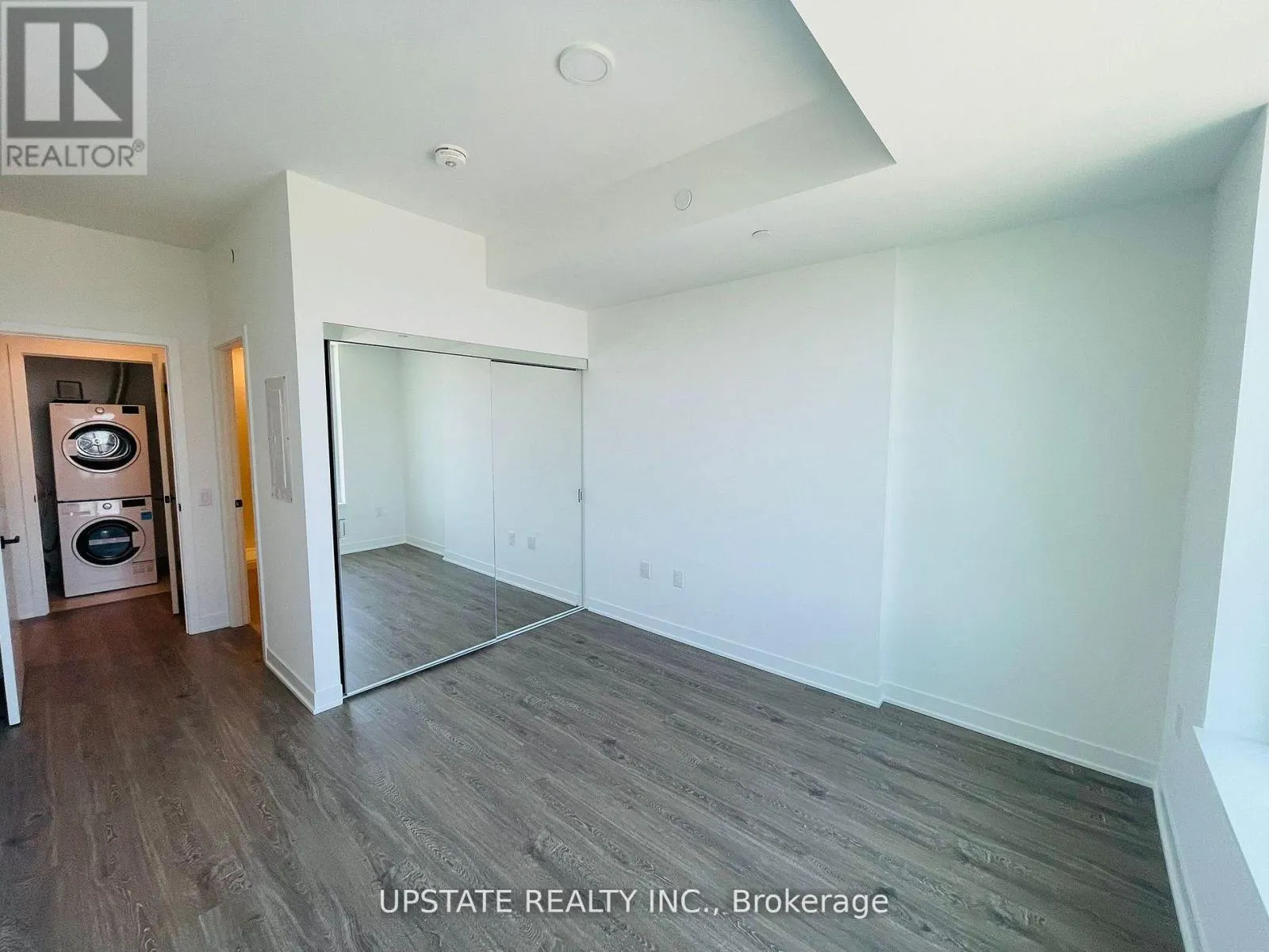 1909 - 2495 EGLINTON AVENUE W