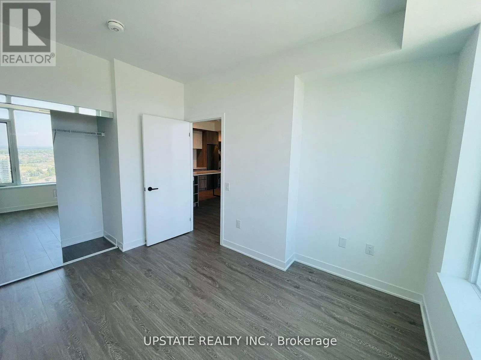 1909 - 2495 EGLINTON AVENUE W
