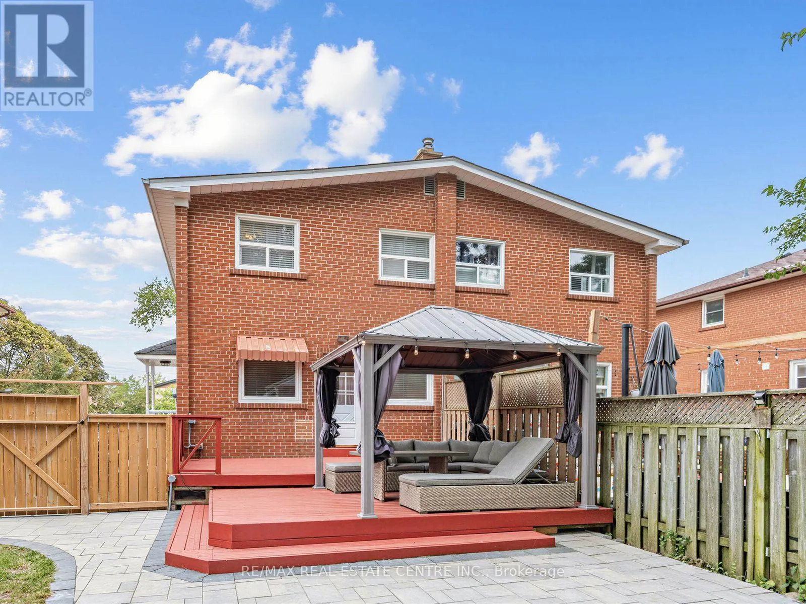 2475 BROOKHURST ROAD