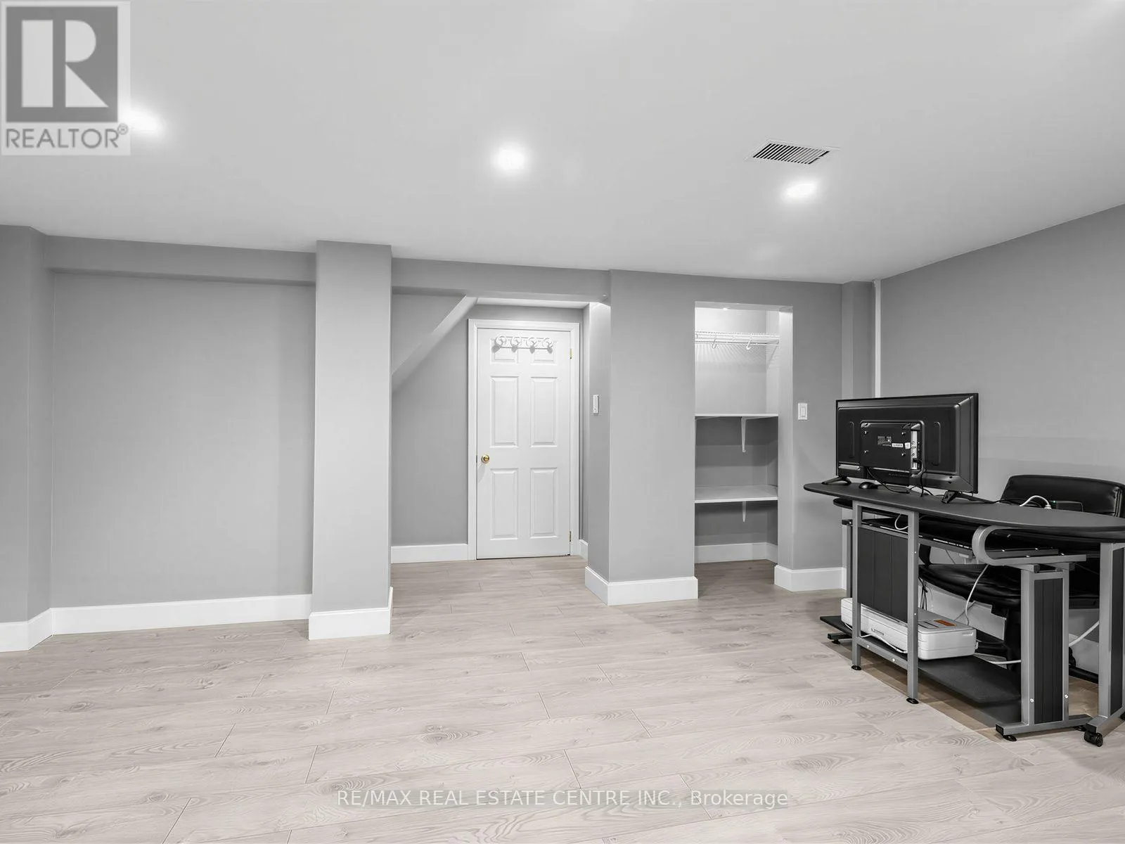 2475 BROOKHURST ROAD