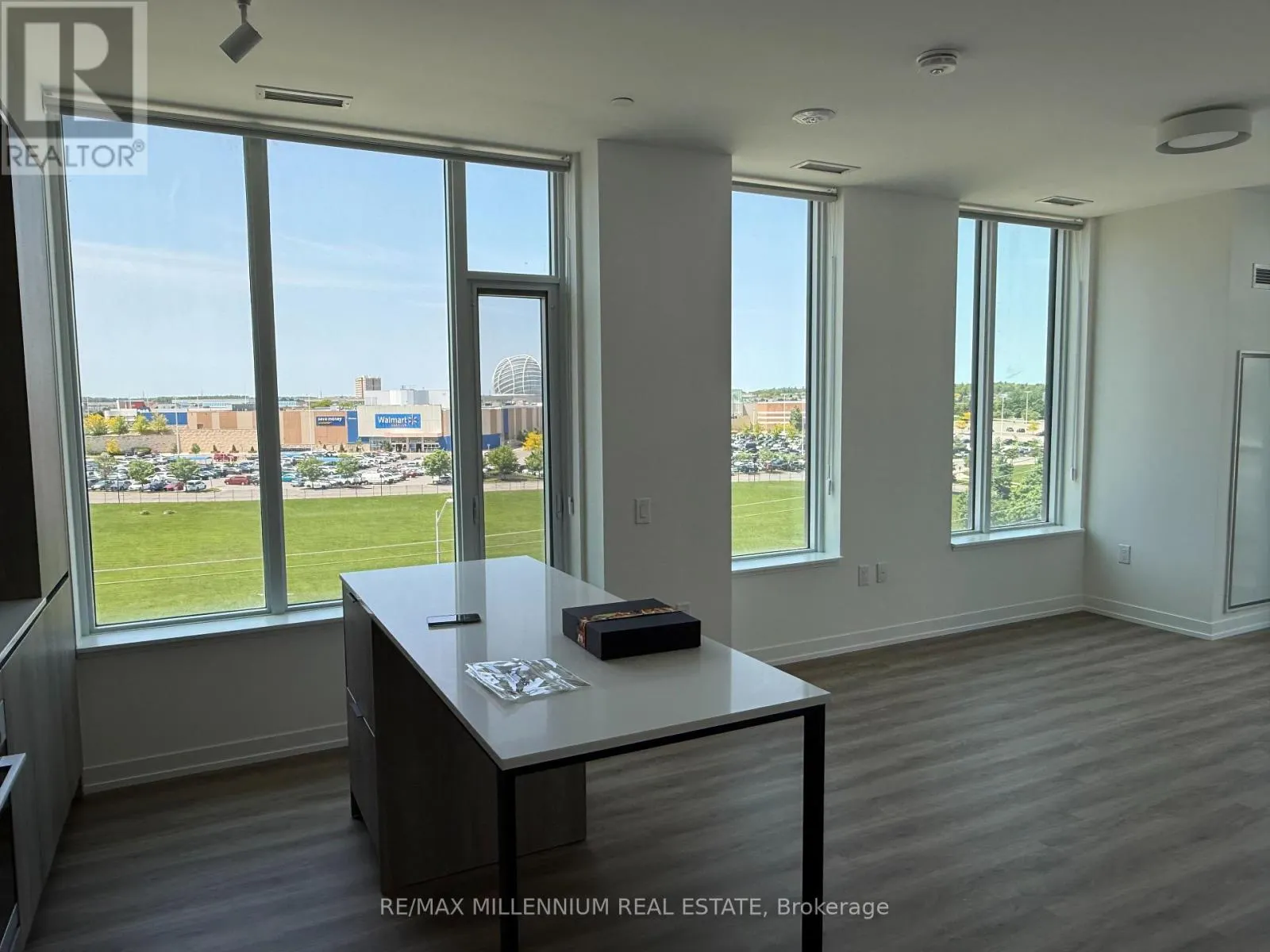 803 - 2485 EGLINTON AVENUE