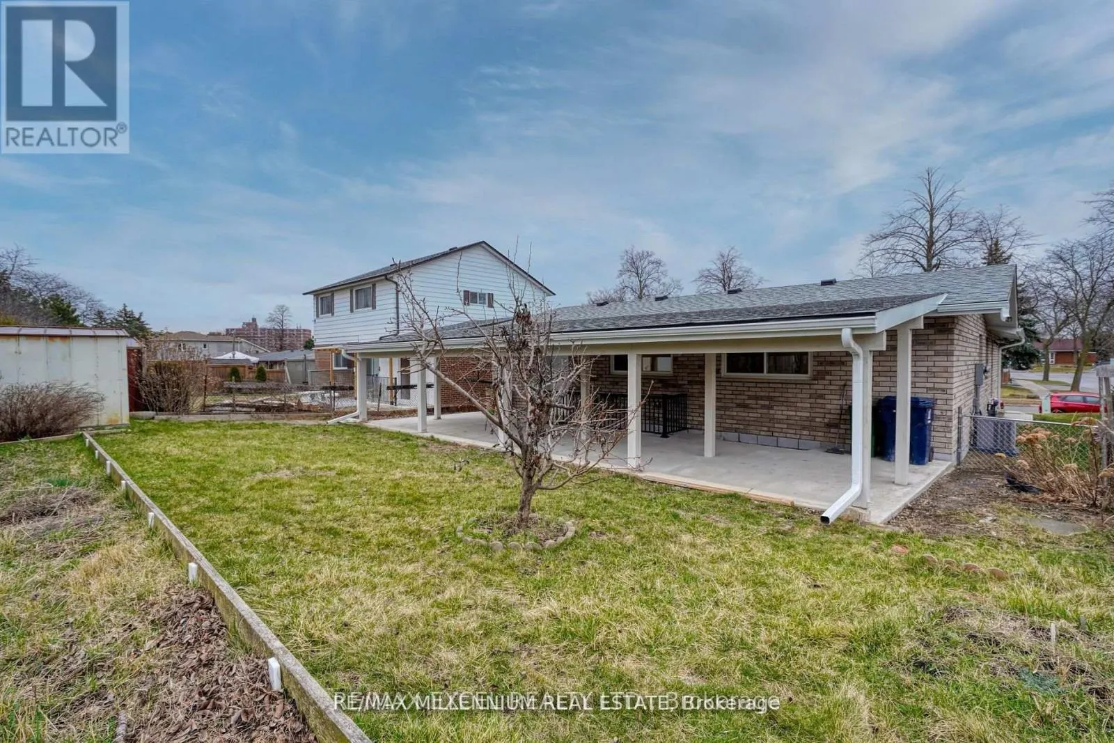 LOWER - 33 ORPINGTON CRESCENT