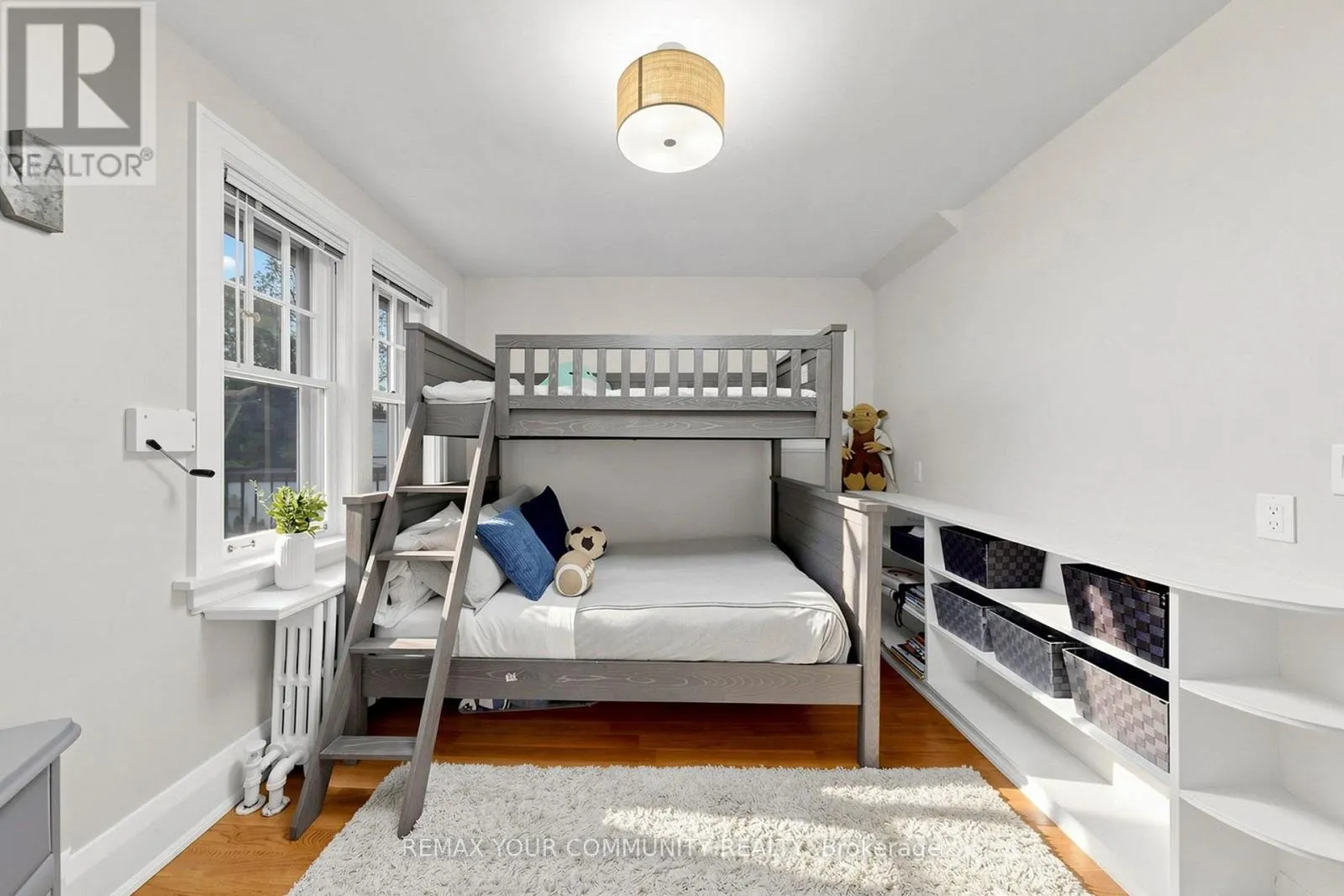 20 GRENADIER HEIGHTS