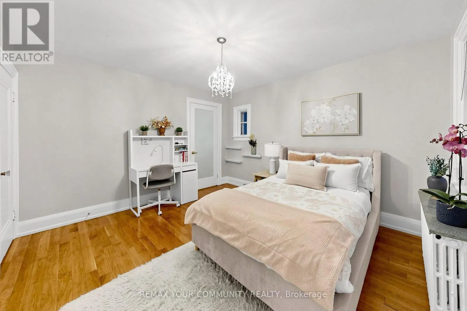 20 GRENADIER HEIGHTS