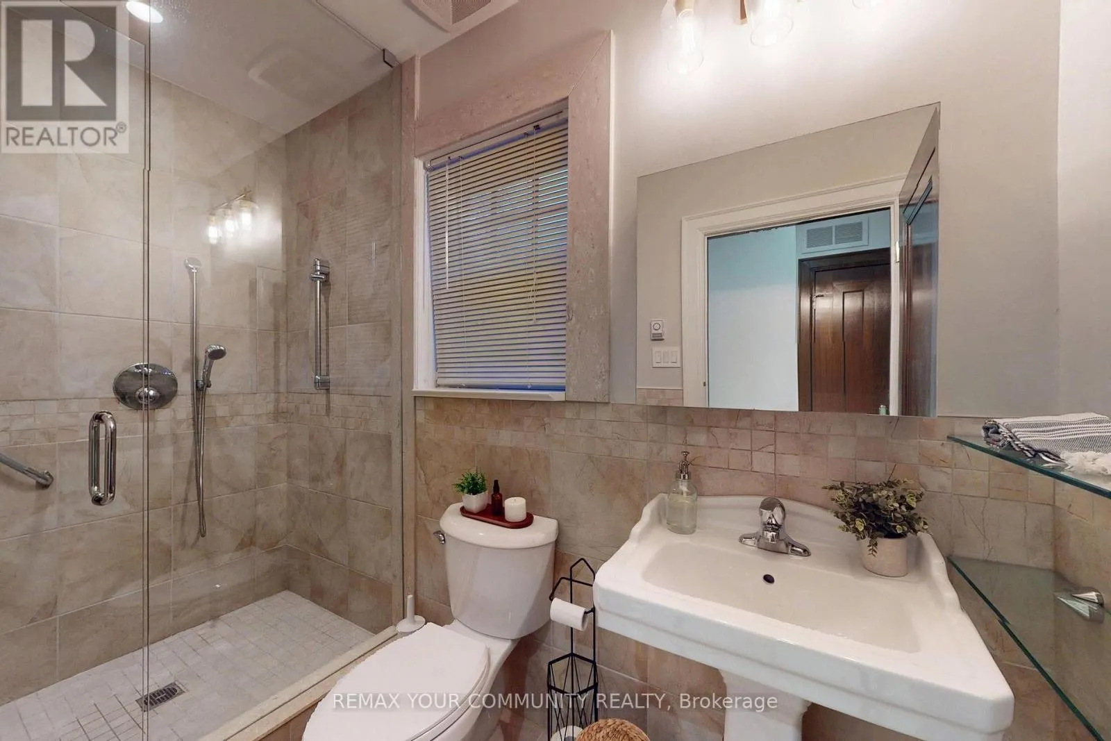 20 GRENADIER HEIGHTS